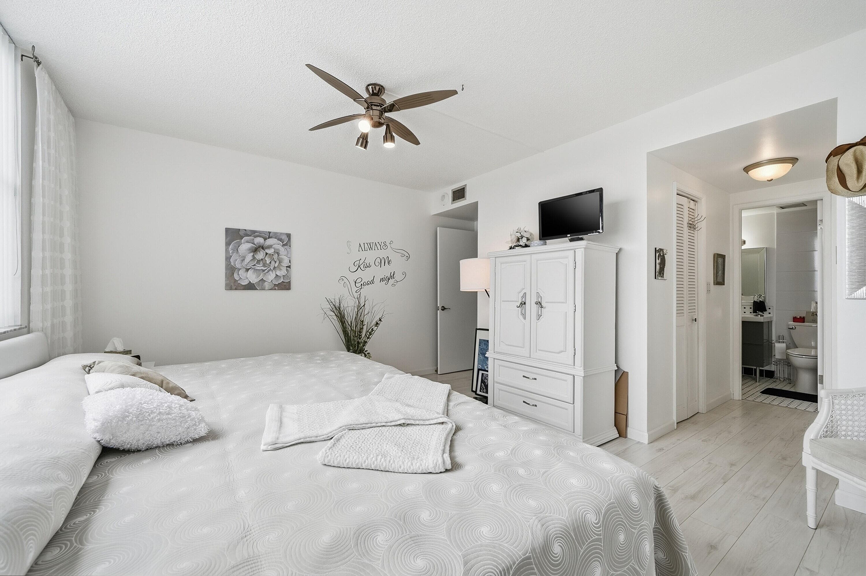4330 Hillcrest Drive 804, Hollywood, FL 33021 — photo 22 of 47