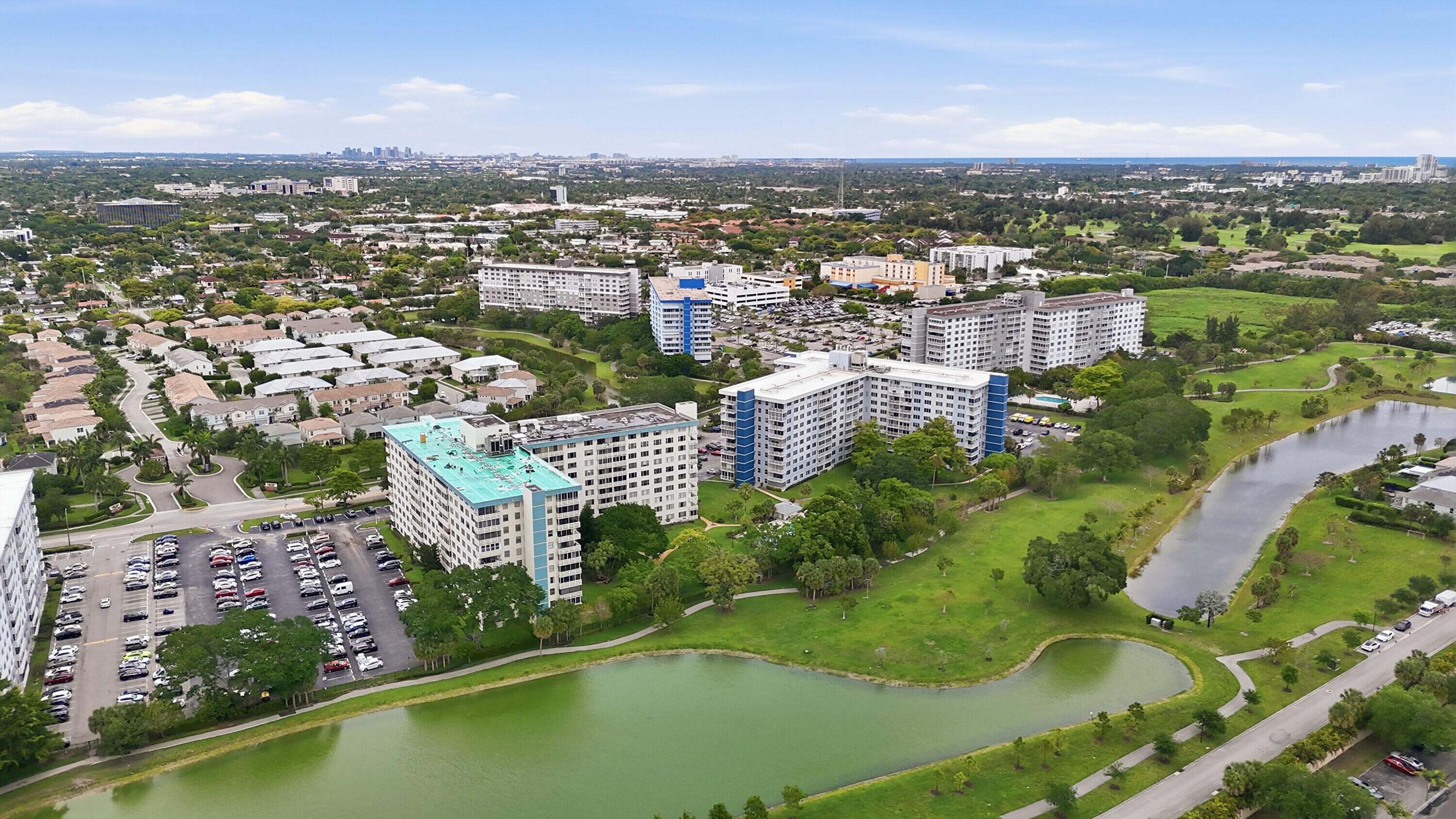 4330 Hillcrest Drive 804, Hollywood, FL 33021 — photo 35 of 47