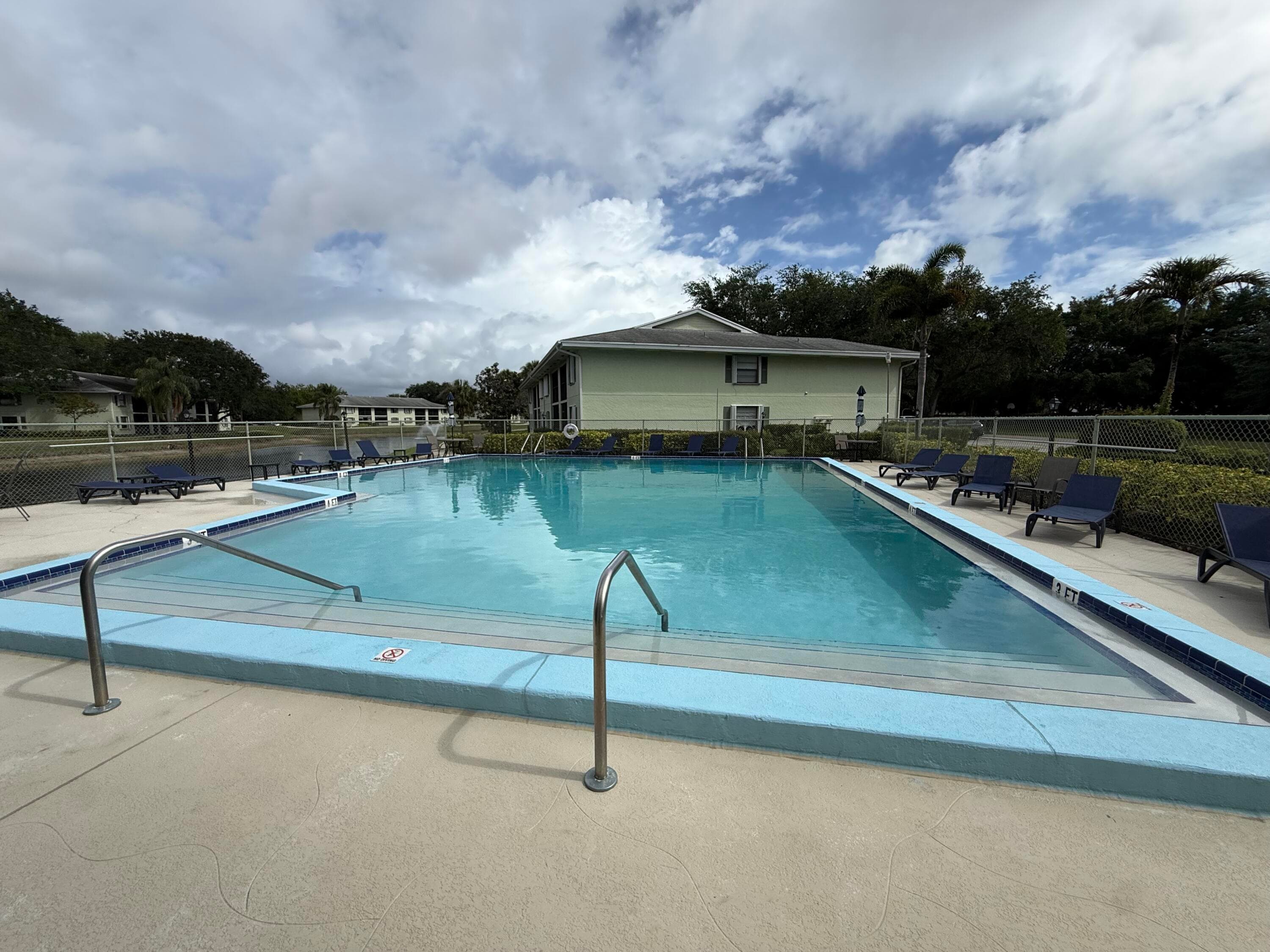 401 Sabal Ridge Circle 401 B, Palm Beach Gardens, FL 33418 — photo 27 of 29