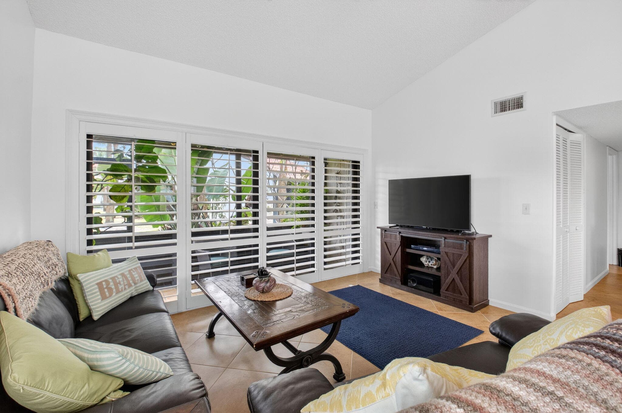 10 Vía De Casas Sur 101, Boynton Beach, FL 33426 — photo 14 of 46