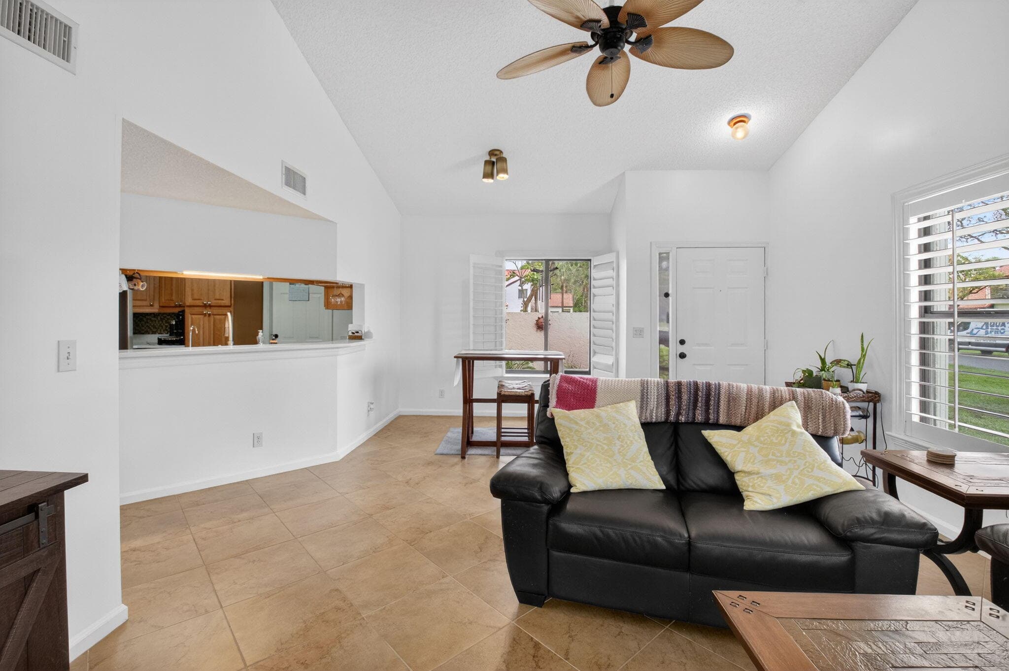 10 Vía De Casas Sur 101, Boynton Beach, FL 33426 — photo 9 of 46