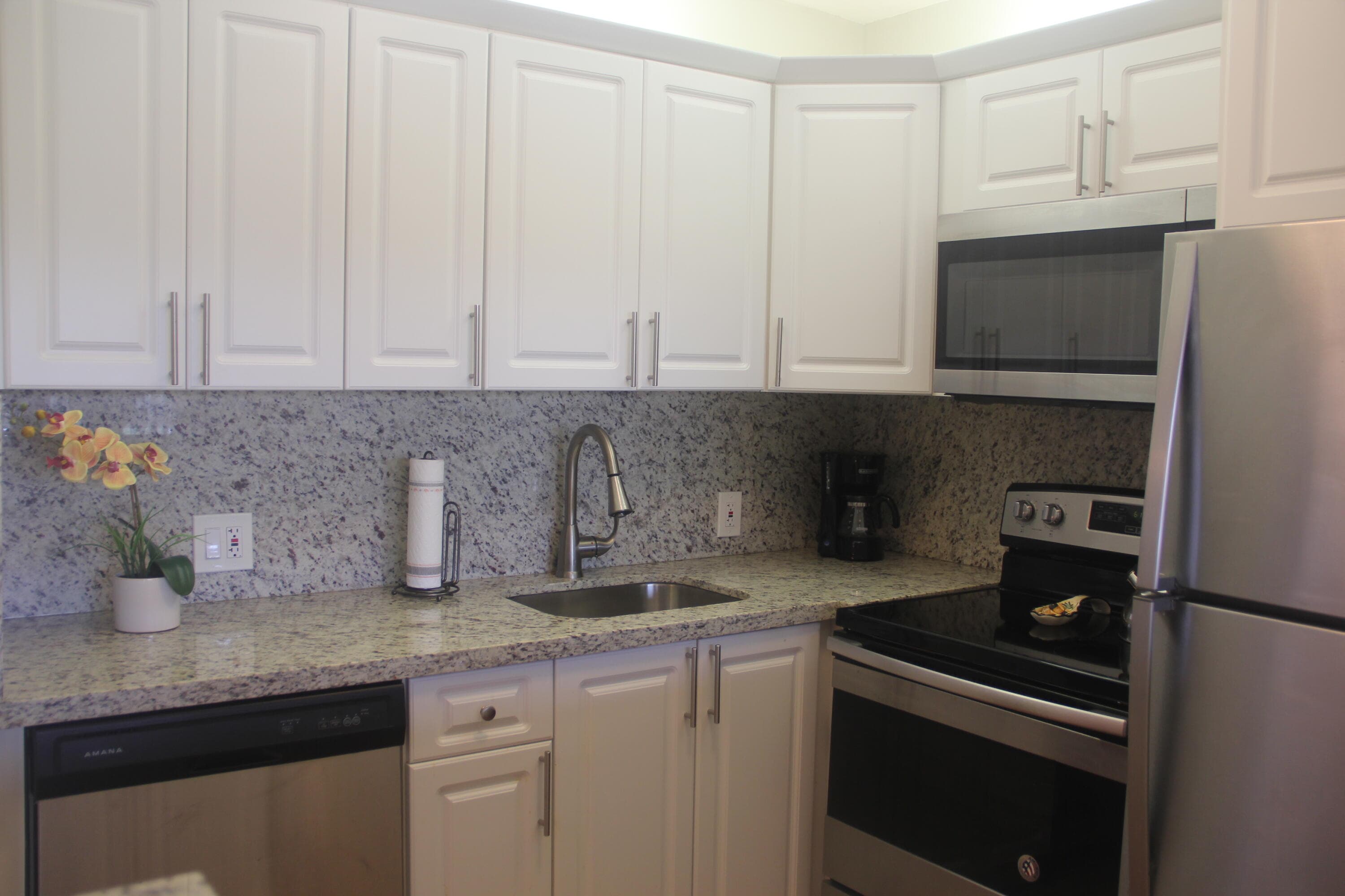 454 Fanshaw K, Boca Raton, FL 33434 — photo 1 of 30
