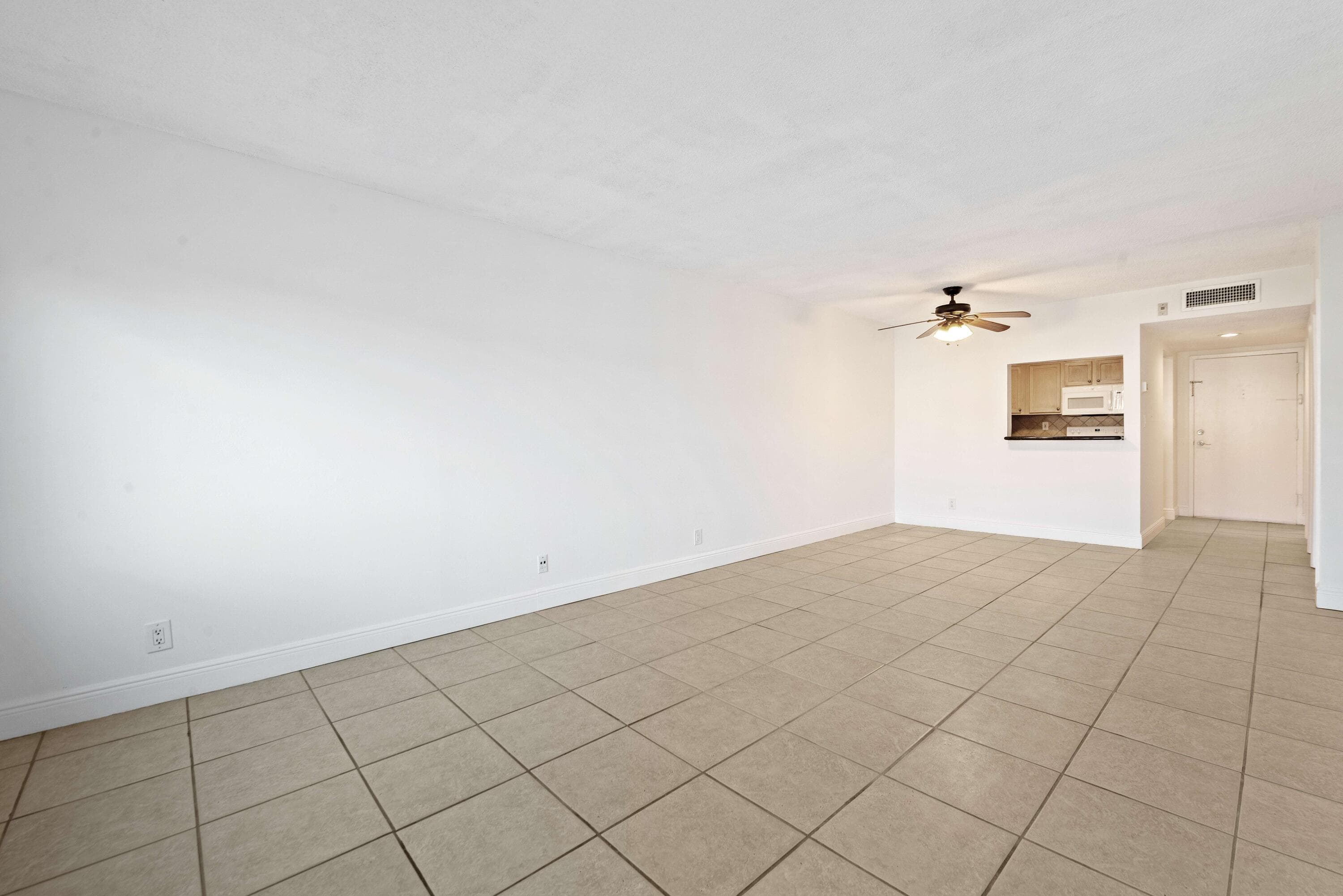 140 Lakeview Drive 103, Weston, FL 33326 — photo 7 of 25