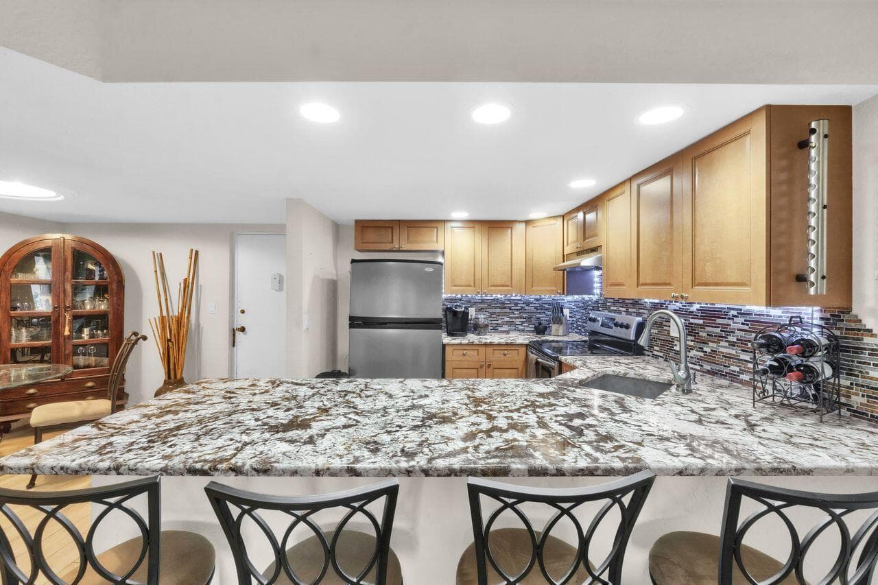 3004 NE 5th Terrace 108c, Wilton Manors, FL 33334 — photo 8 of 34