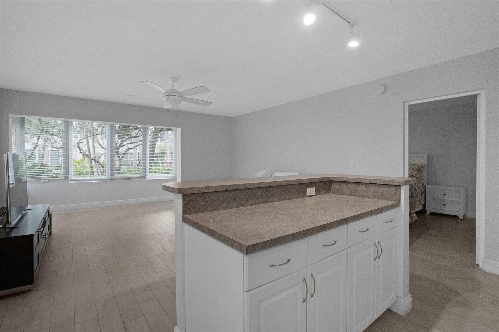 1000 SE 4th Street 127, Fort Lauderdale, FL 33301 — photo 11 of 47
