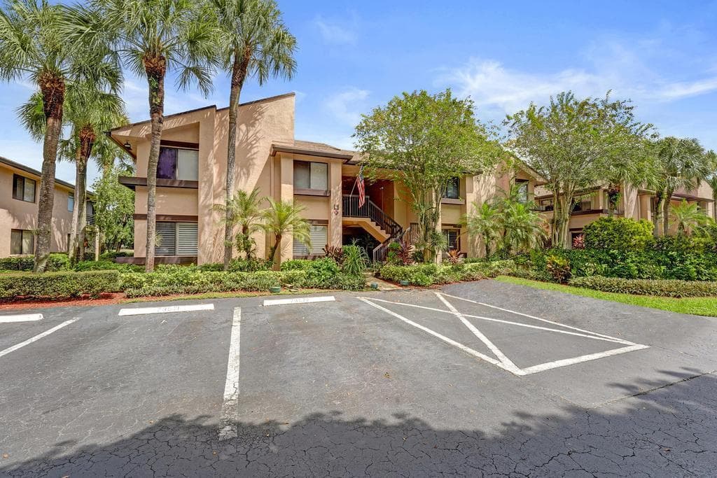 2210 SW 92nd Terrace 2702, Davie, FL 33324 — photo 3 of 89