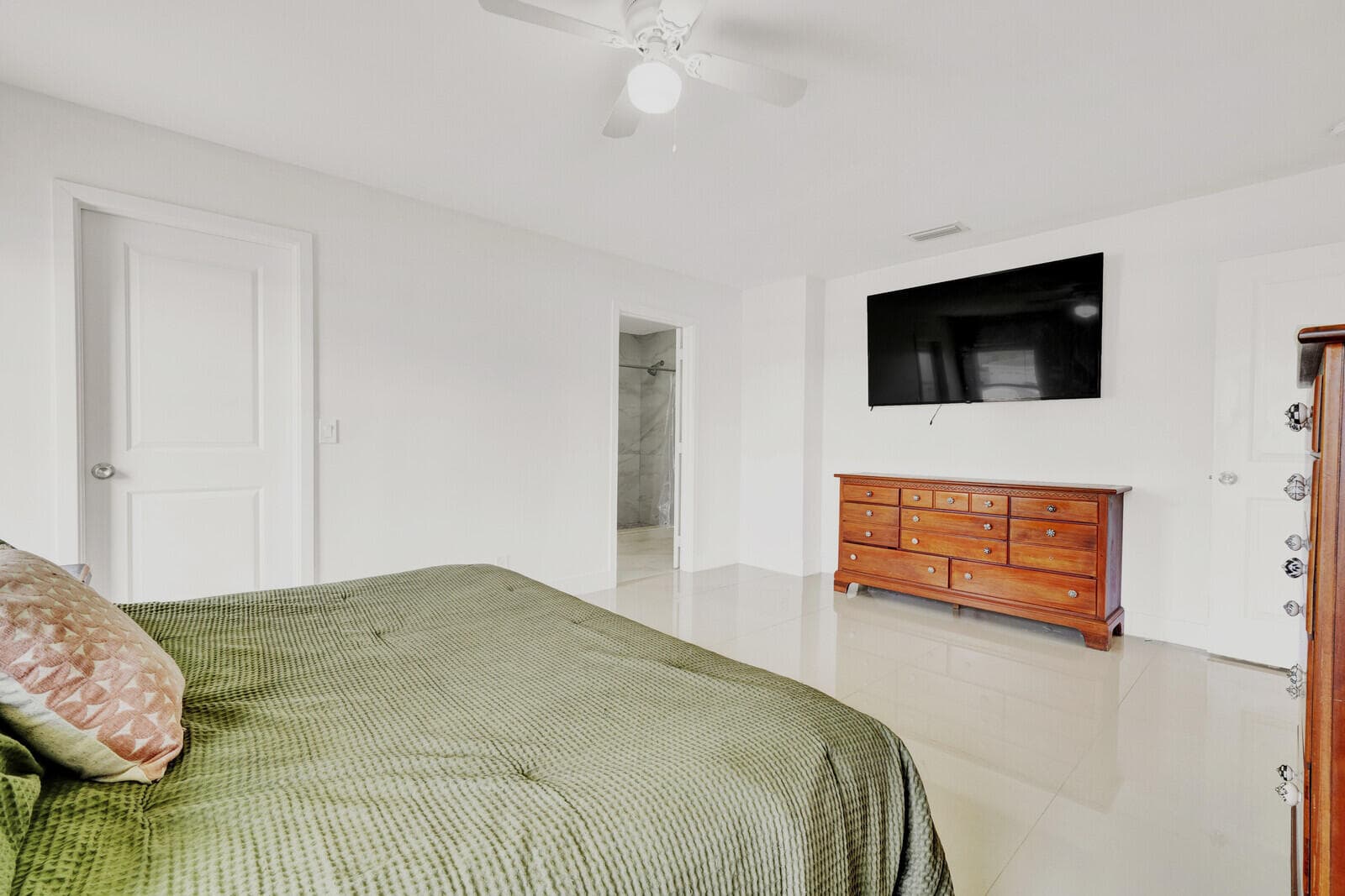107 Segovia Avenue, Royal Palm Beach, FL 33411 — photo 20 of 48