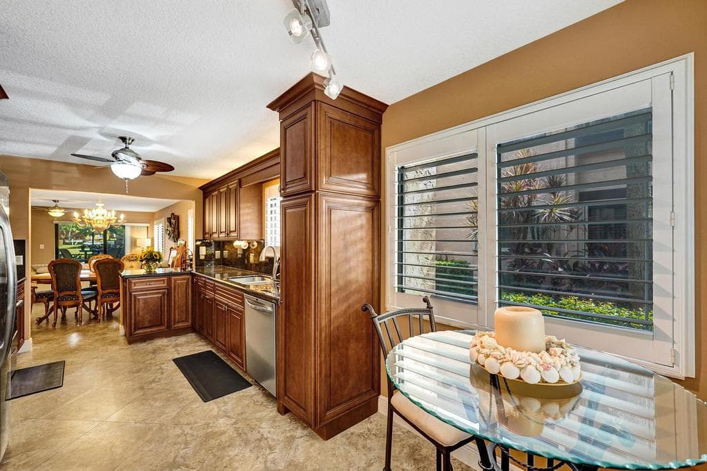 2210 SW 92nd Terrace 2702, Davie, FL 33324 — photo 33 of 89