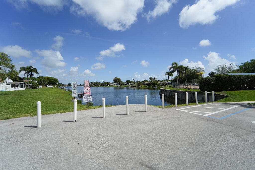 875 NW 22nd Avenue, Delray Beach, FL 33445 — photo 36 of 42