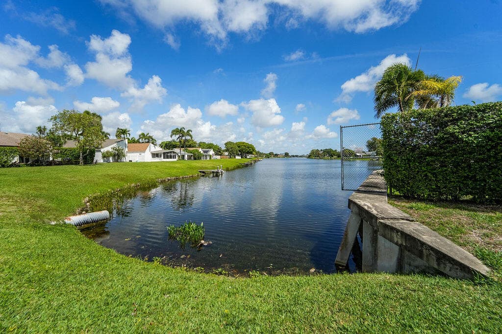 875 NW 22nd Avenue, Delray Beach, FL 33445 — photo 37 of 42