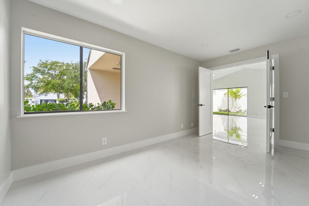 875 NW 22nd Avenue, Delray Beach, FL 33445 — photo 16 of 42