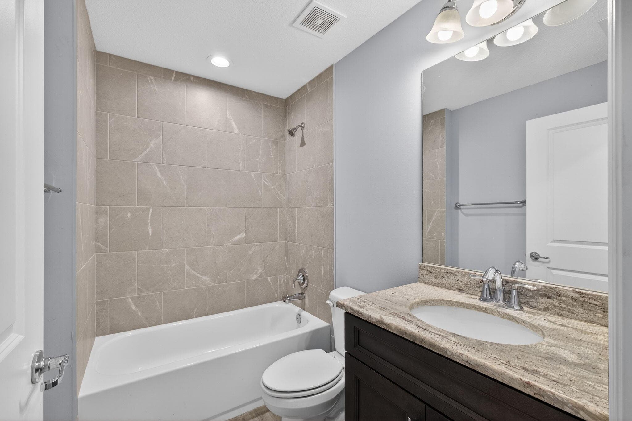 2501 SE Mariposa Avenue, Port St. Lucie, FL 34952 — photo 9 of 63