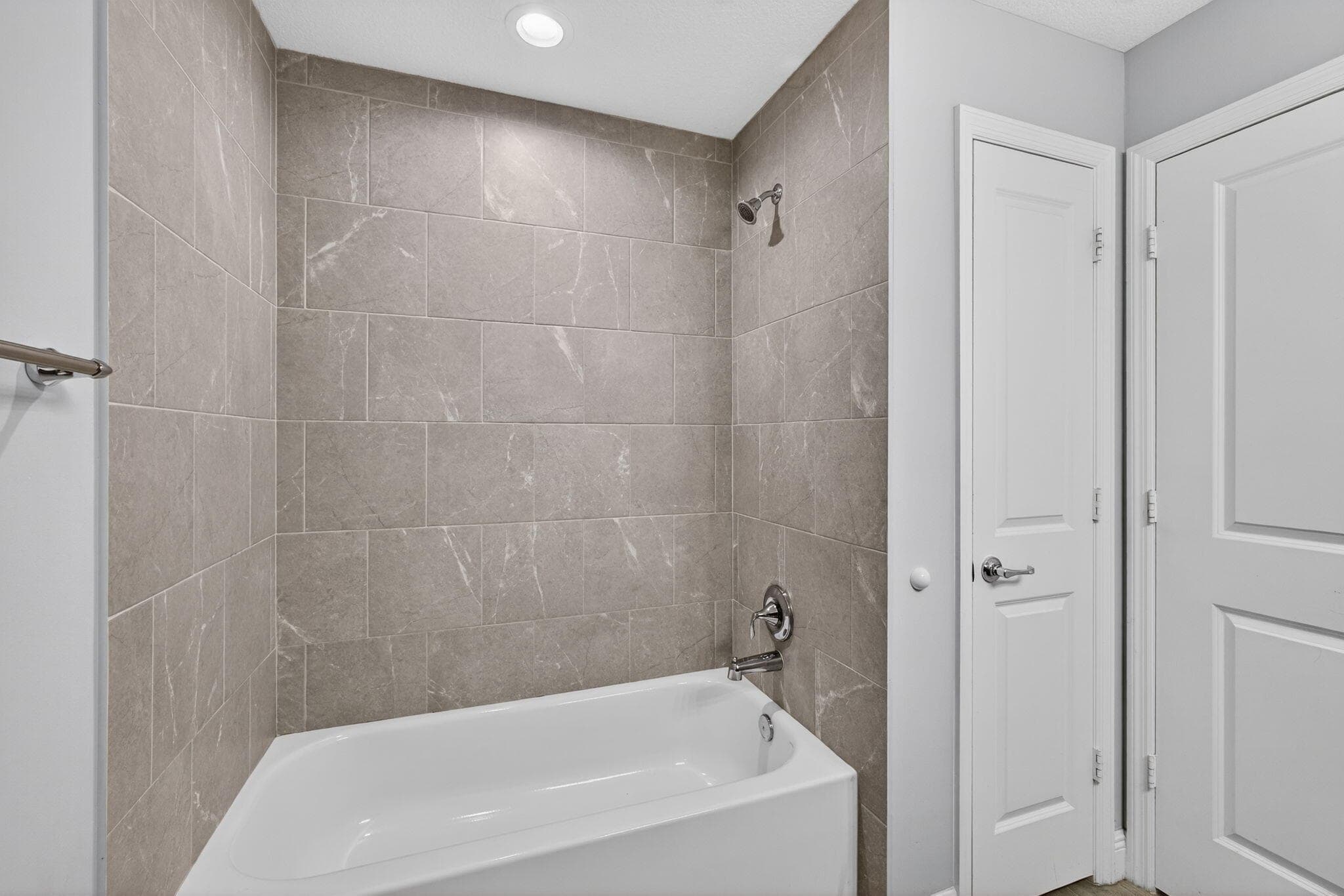 2501 SE Mariposa Avenue, Port St. Lucie, FL 34952 — photo 13 of 63