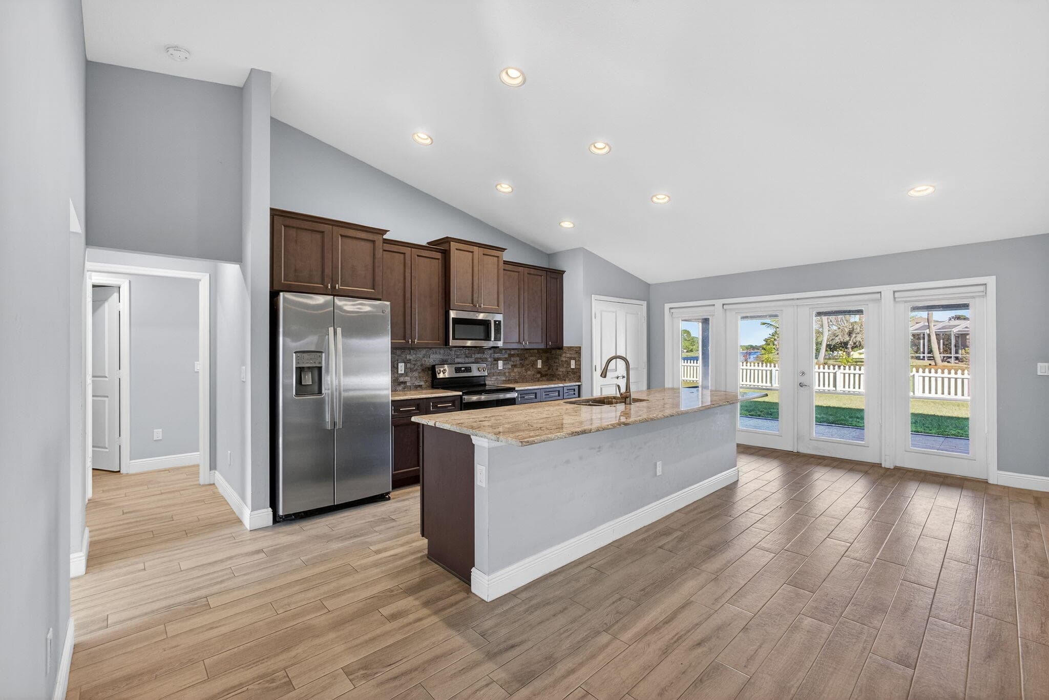 2501 SE Mariposa Avenue, Port St. Lucie, FL 34952 — photo 31 of 63
