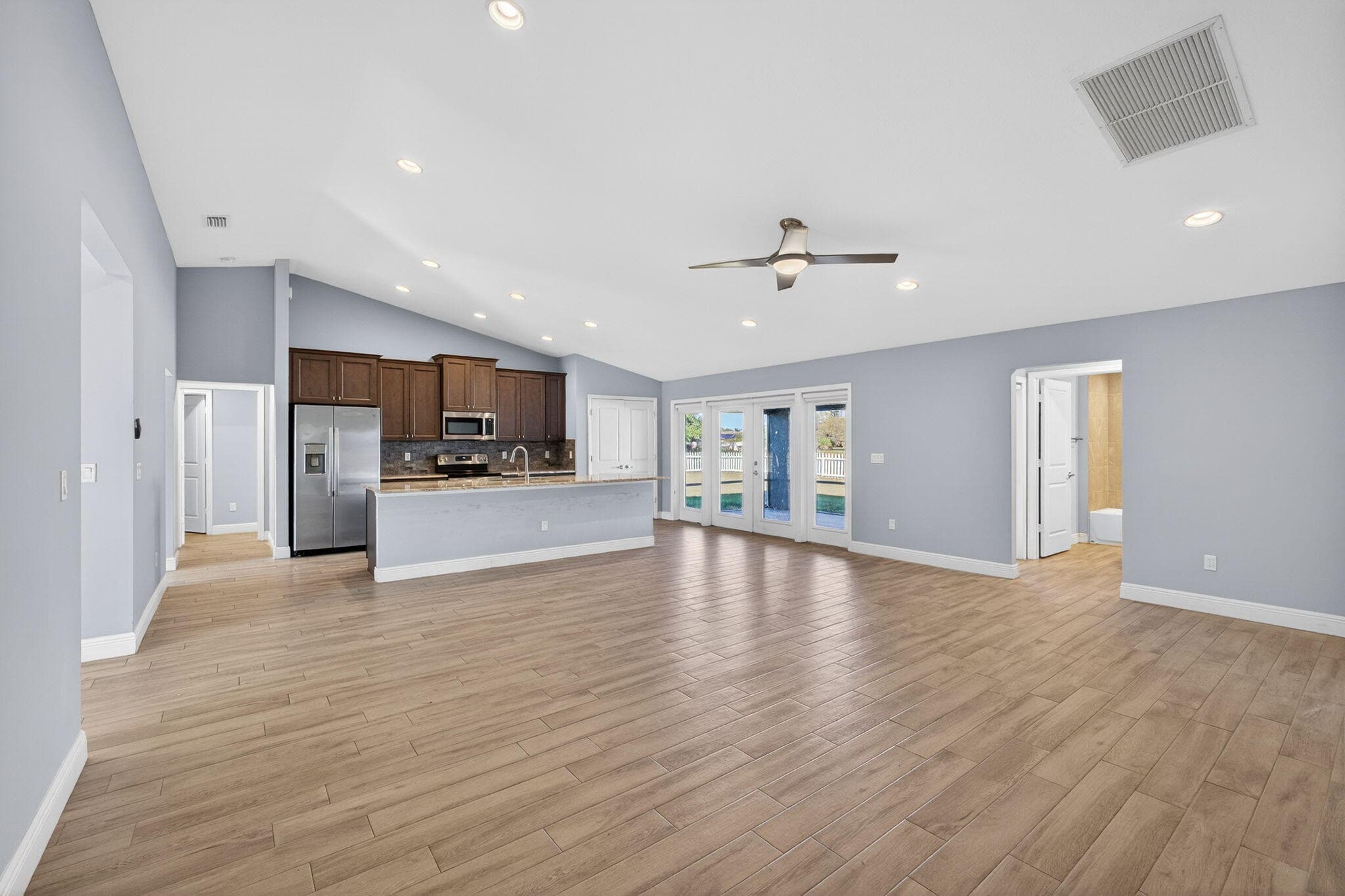 2501 SE Mariposa Avenue, Port St. Lucie, FL 34952 — photo 7 of 63