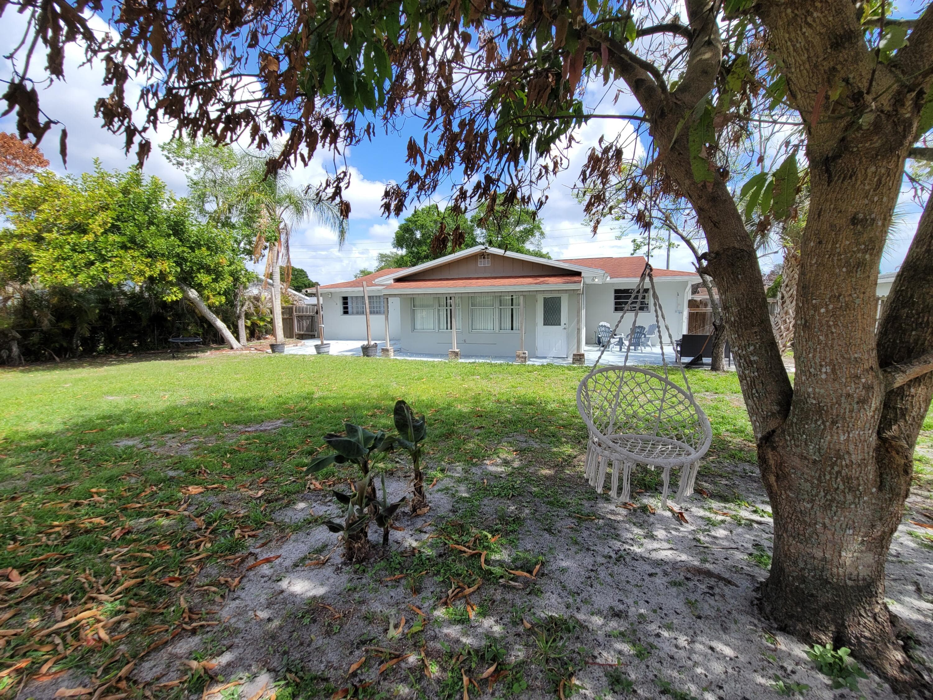 262 NE Floresta Drive, Port St. Lucie, FL 34983 — photo 39 of 40