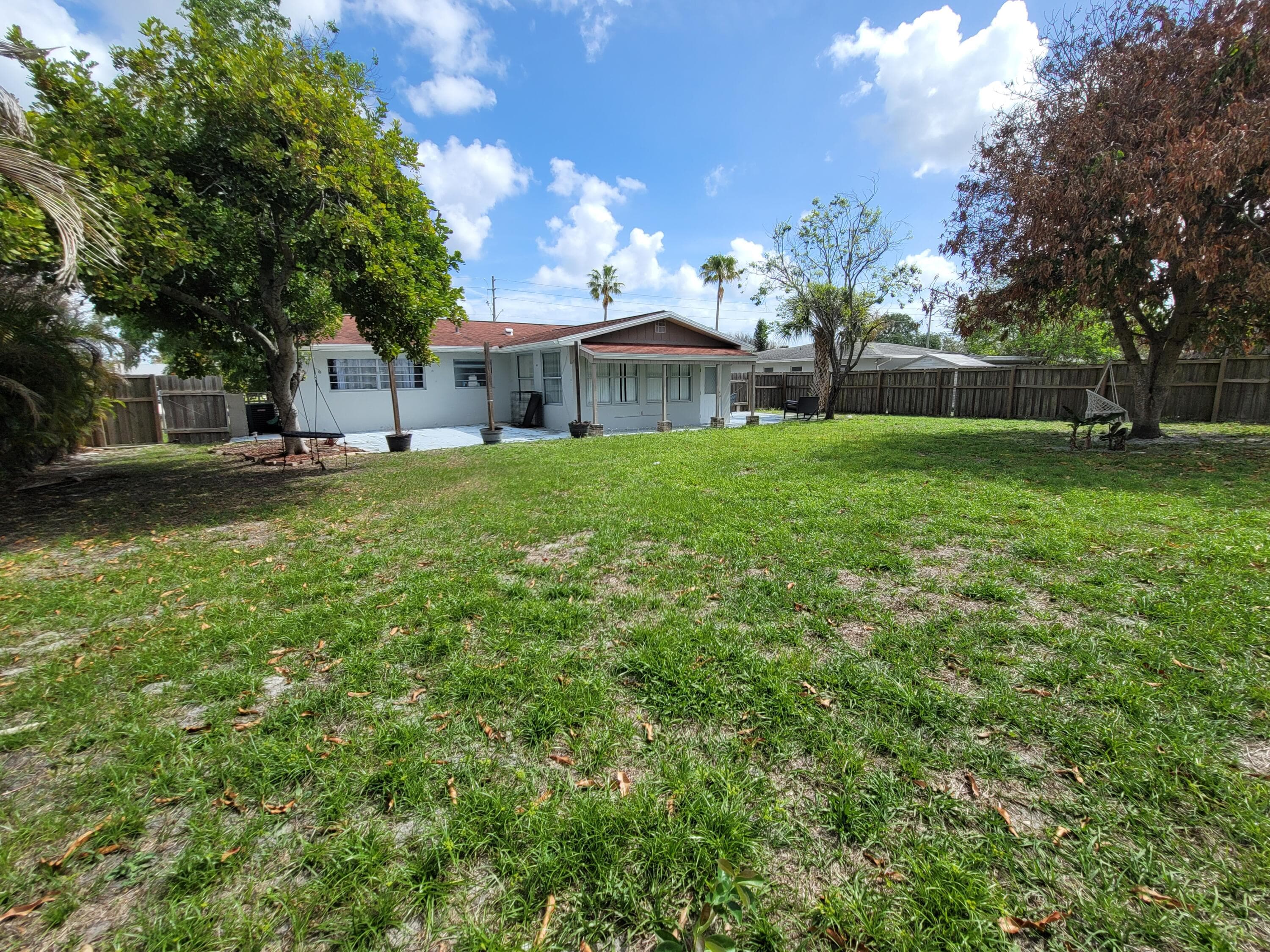 262 NE Floresta Drive, Port St. Lucie, FL 34983 — photo 38 of 40