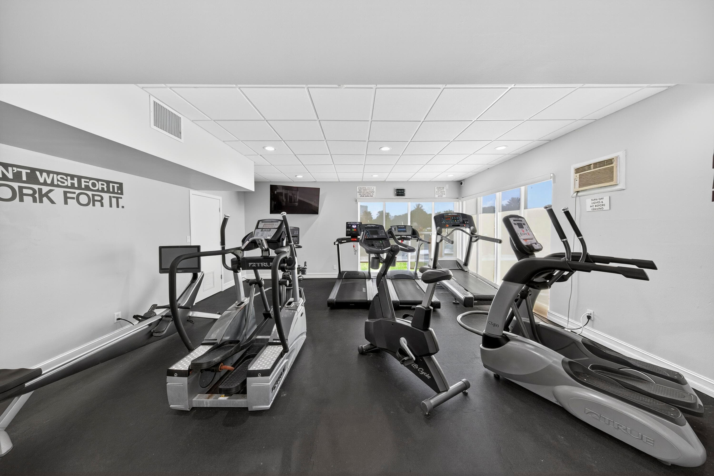 1170 N Federal Highway 411, Fort Lauderdale, FL 33304 — photo 27 of 37