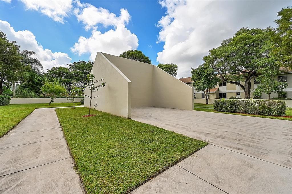 117 Gardens Drive 204, Pompano Beach, FL 33069 — photo 30 of 32
