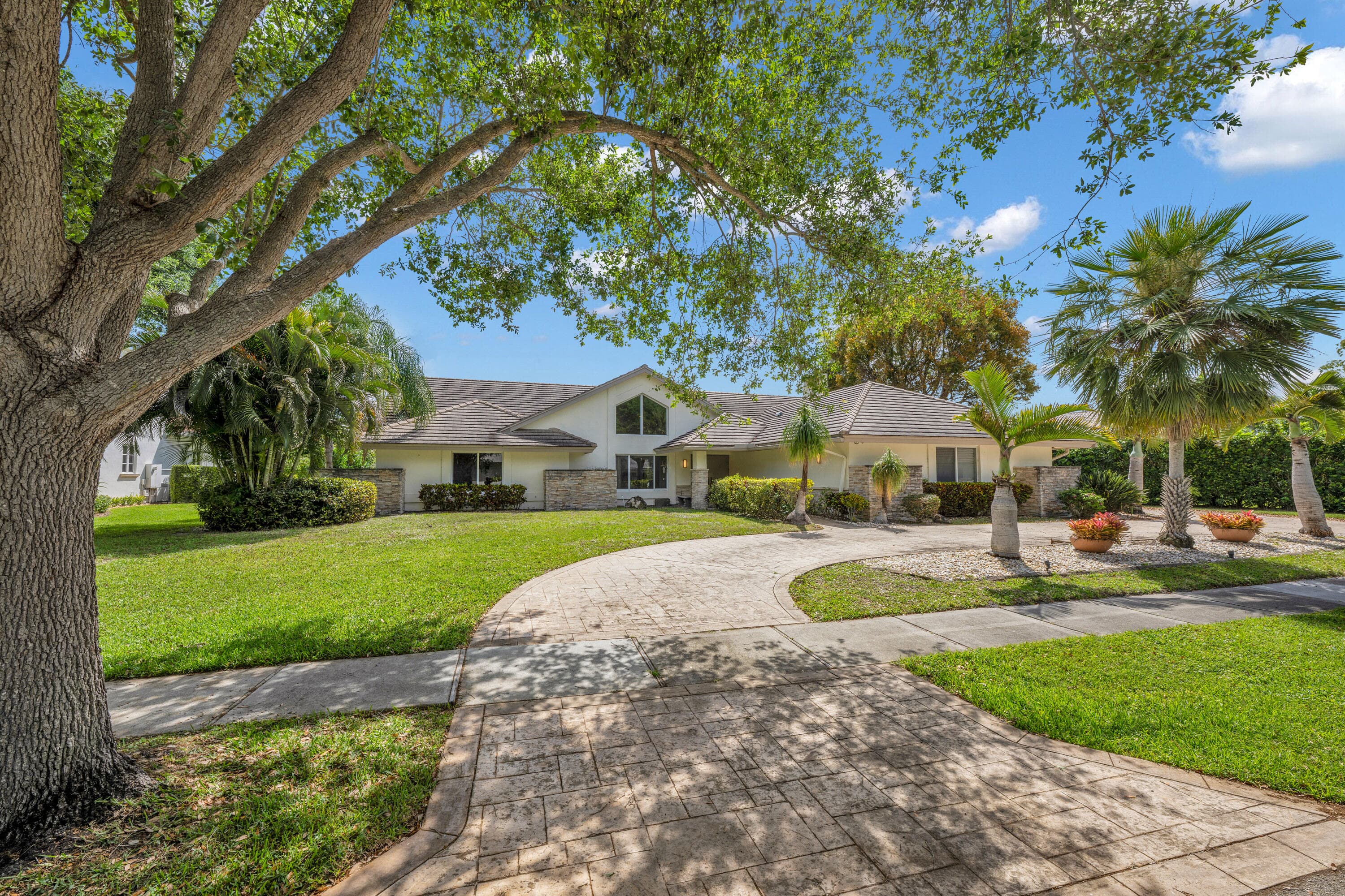 4320 Saint Charles Way, Boca Raton, FL 33434 — photo 1 of 34