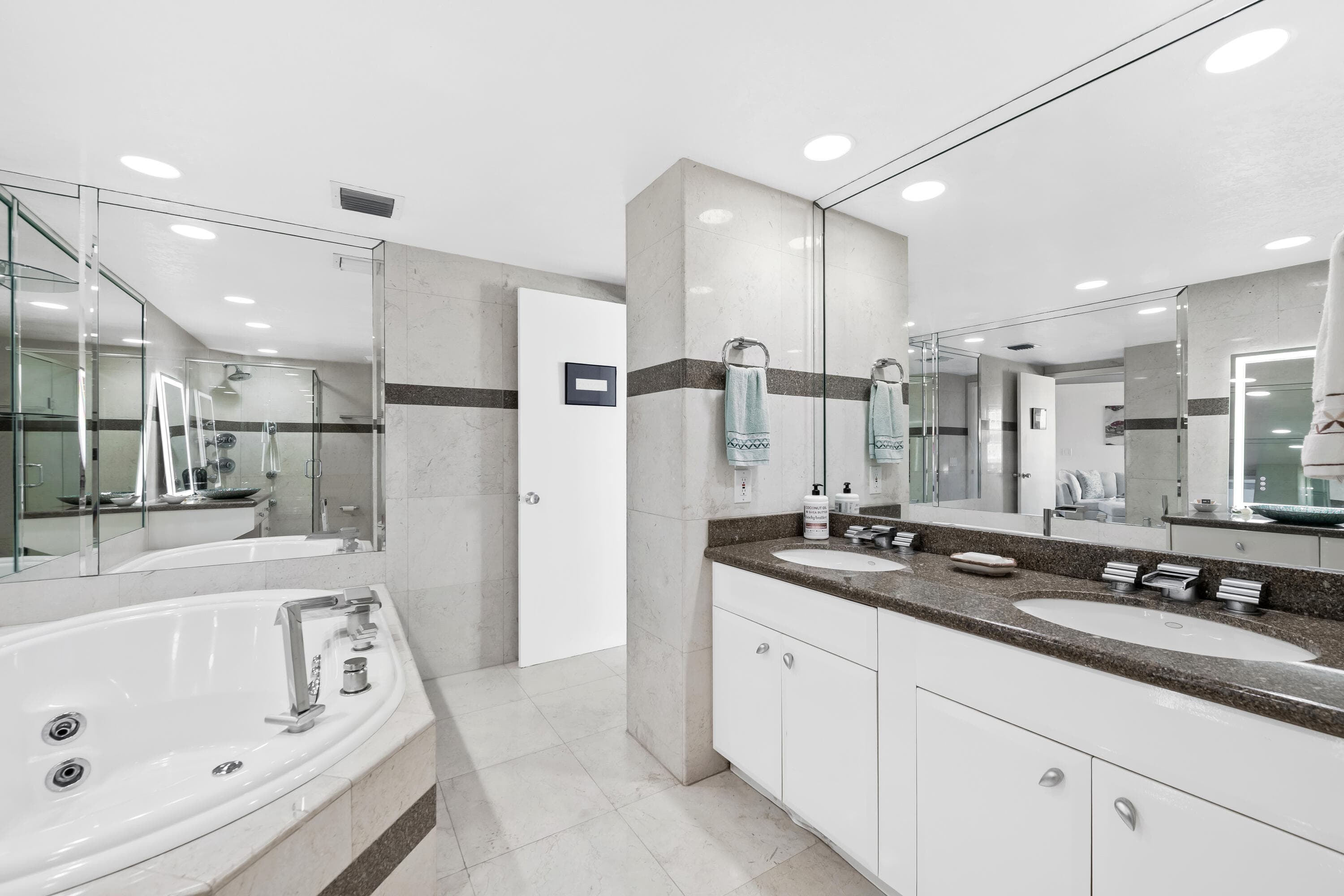 3800 Galt Ocean Drive 802, Fort Lauderdale, FL 33308 — photo 13 of 41