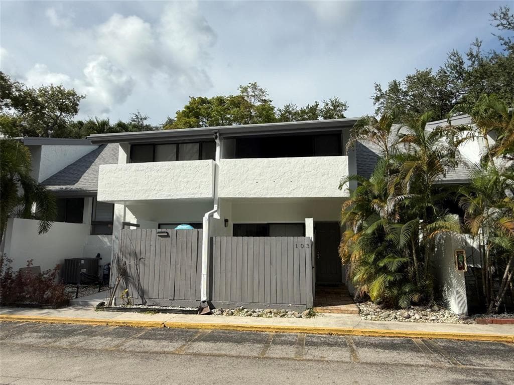19428 NE 26th Avenue 103b, Miami, FL 33180 — photo 1 of 50