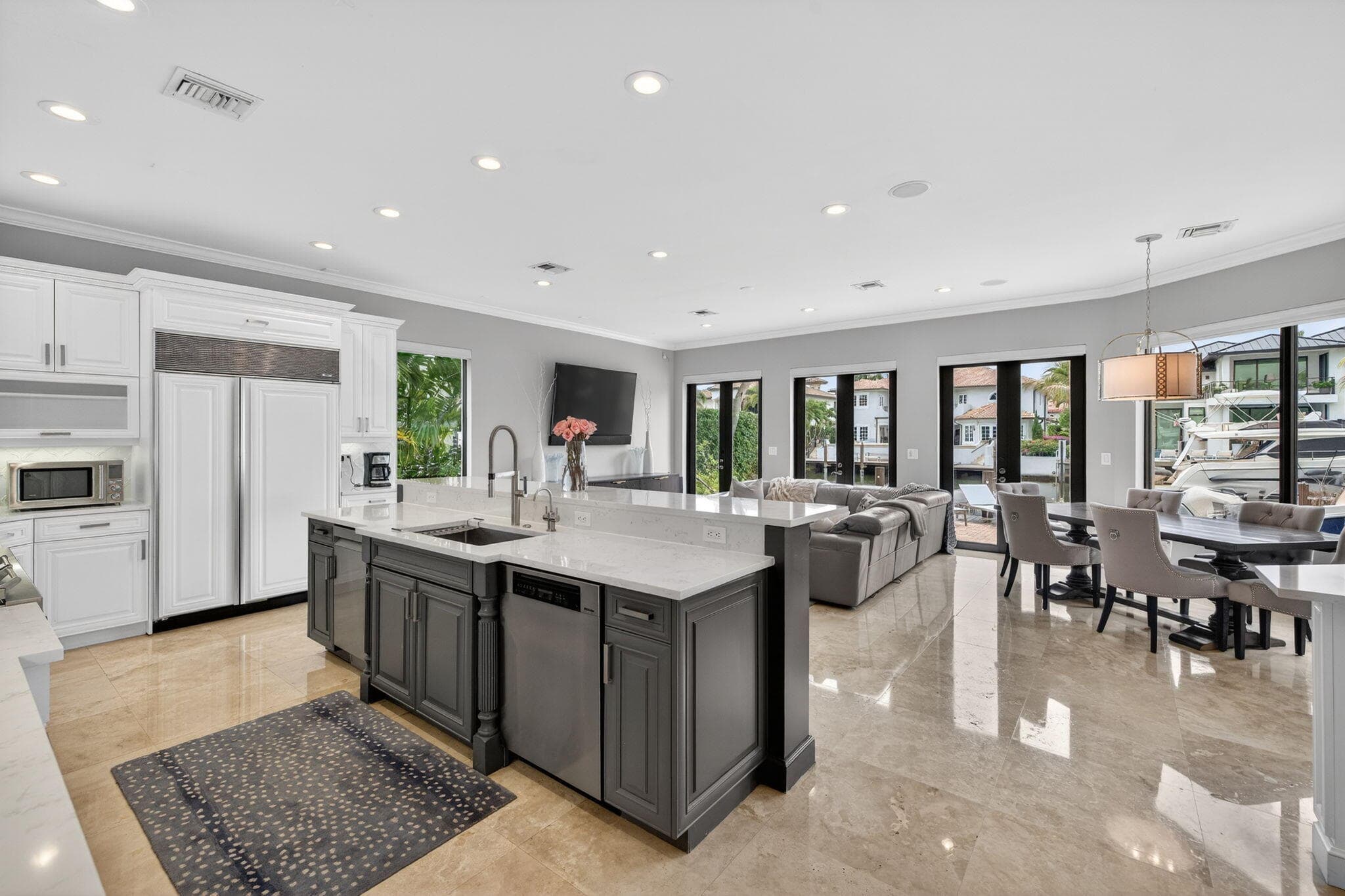 2406 Barcelona Drive, Fort Lauderdale, FL 33301 — photo 30 of 107