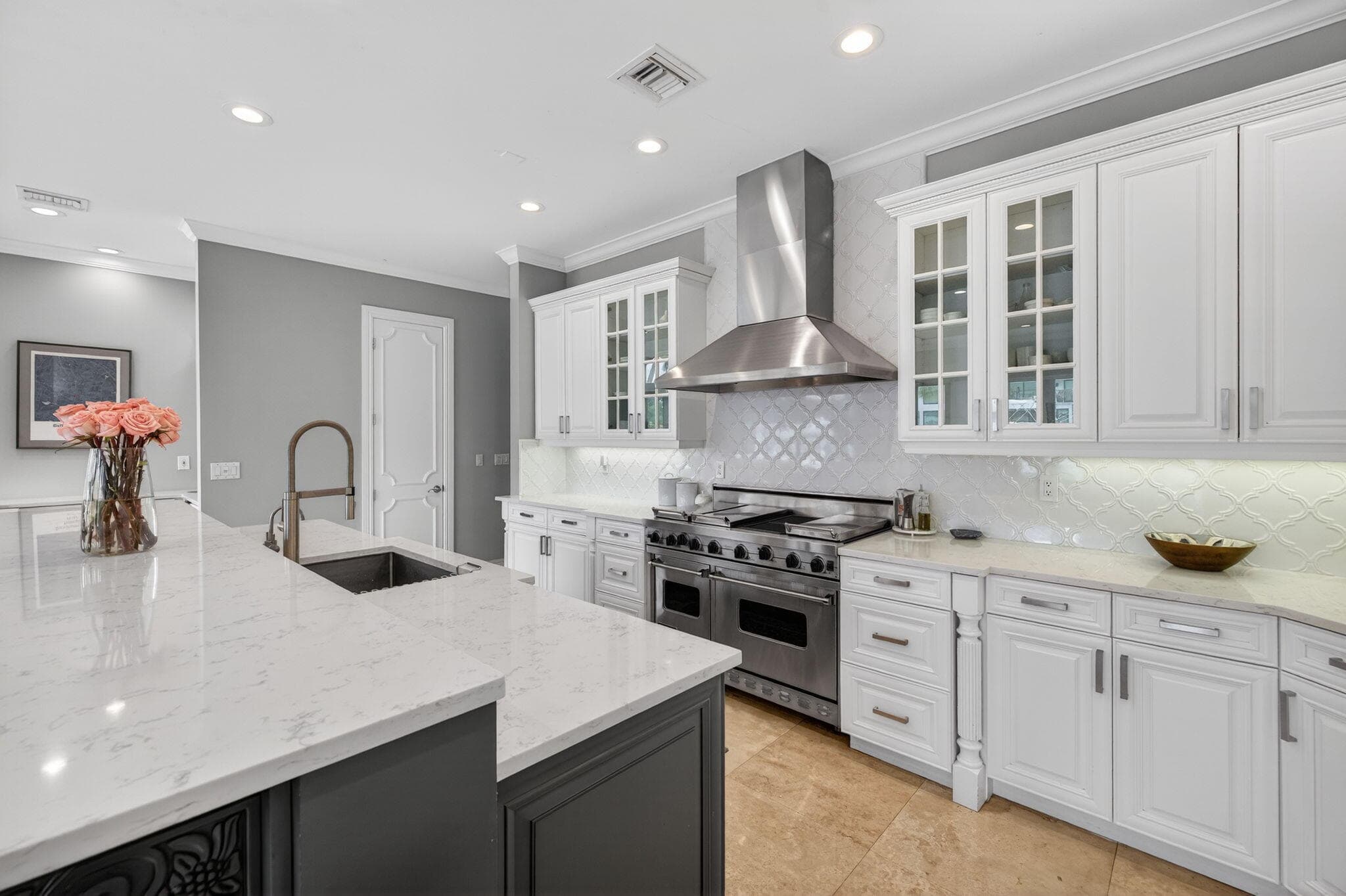 2406 Barcelona Drive, Fort Lauderdale, FL 33301 — photo 32 of 107