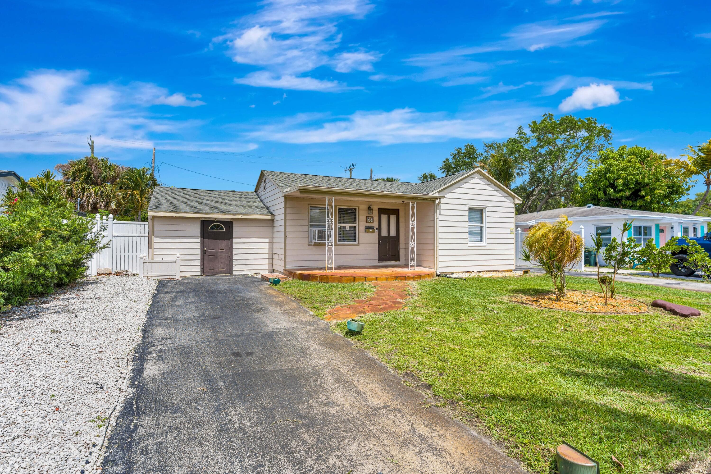 505 Foresteria Drive, Lake Park, FL 33403 — photo 8 of 25