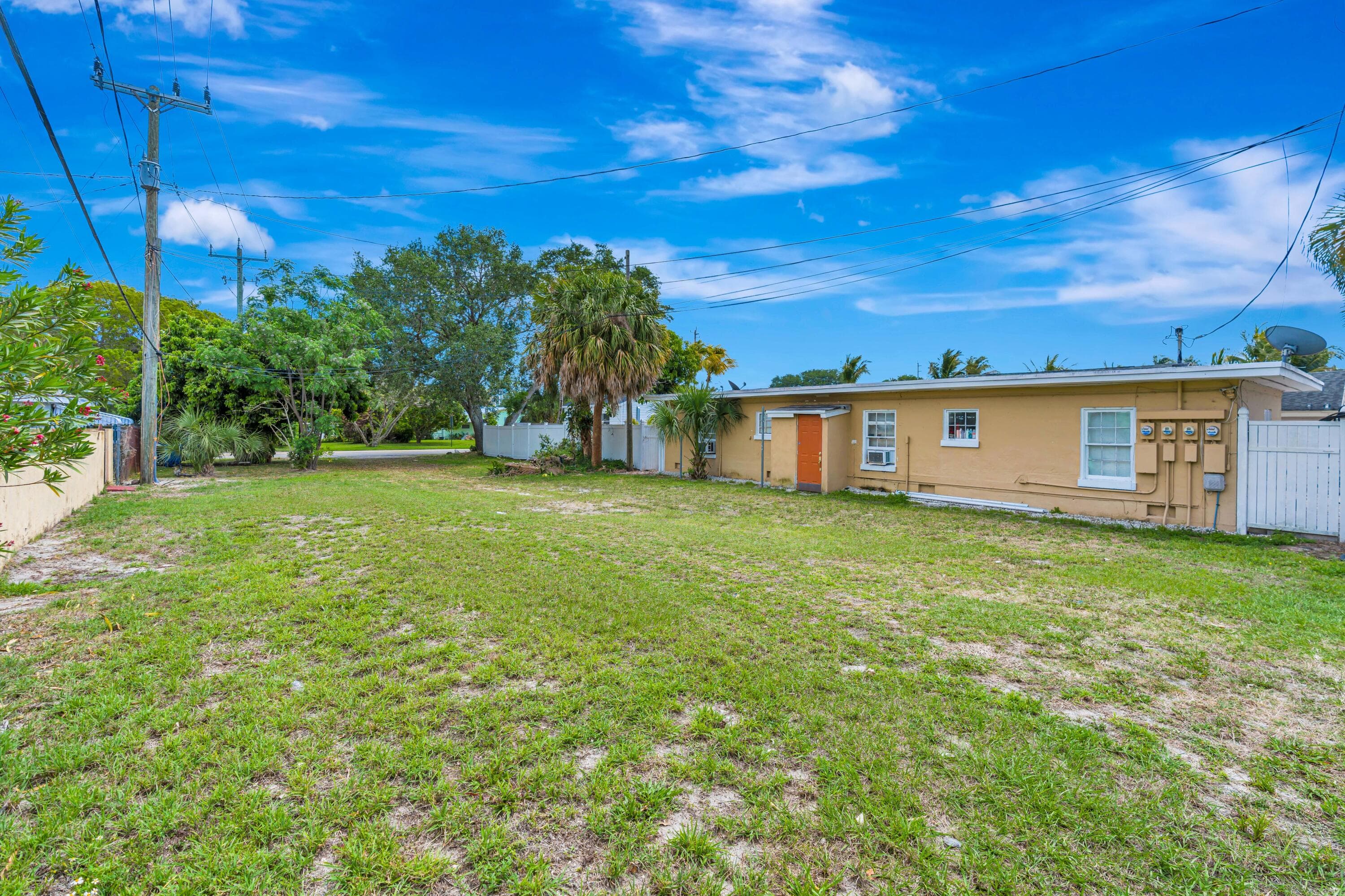 505 Foresteria Drive, Lake Park, FL 33403 — photo 9 of 25