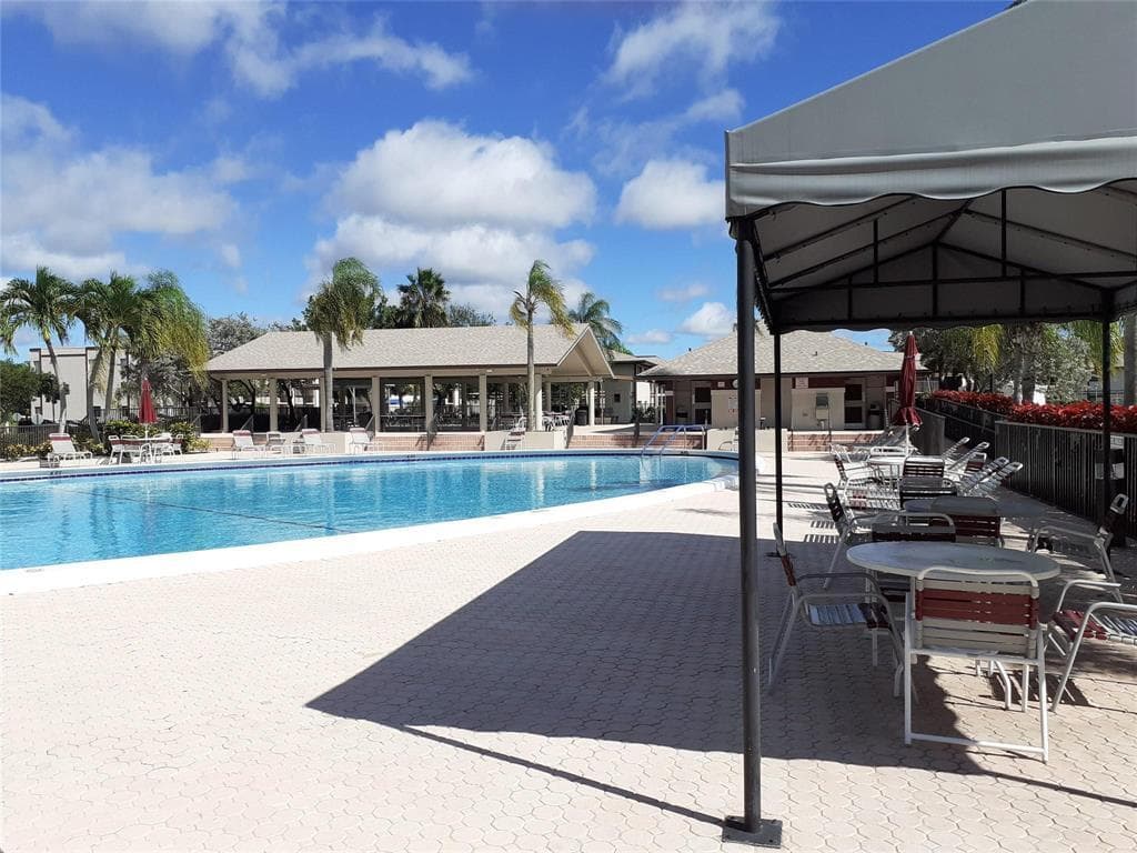 9425 S Belfort Circle 104, Tamarac, FL 33321 — photo 13 of 15