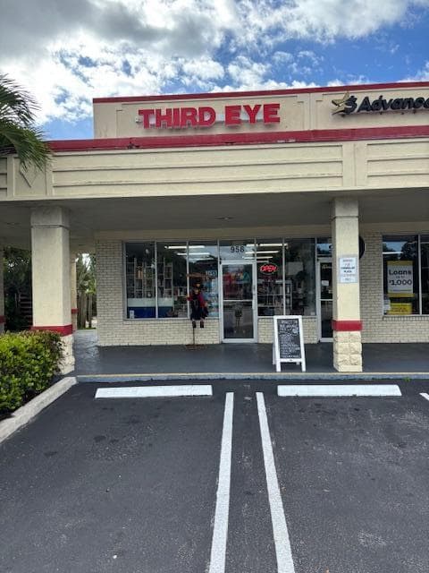 958 Northlake Boulevard, Lake Park, FL — photo 1 of 11