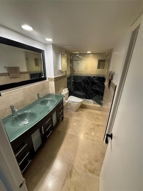 19428 NE 26th Avenue 103b, Miami, FL 33180 — photo 32 of 50