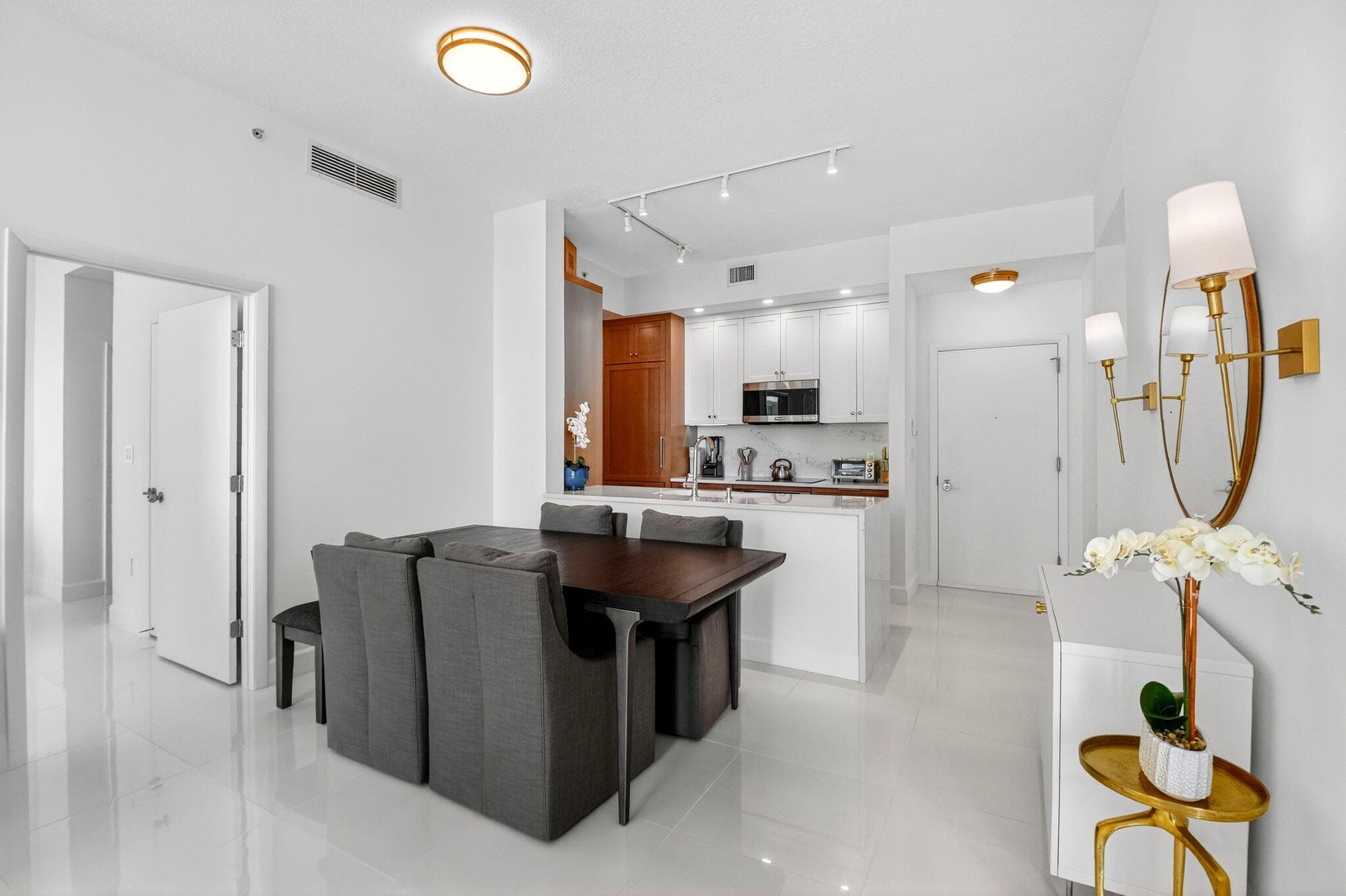 550 Okeechobee Boulevard Lph-07, West Palm Beach, FL 33401 — photo 12 of 89
