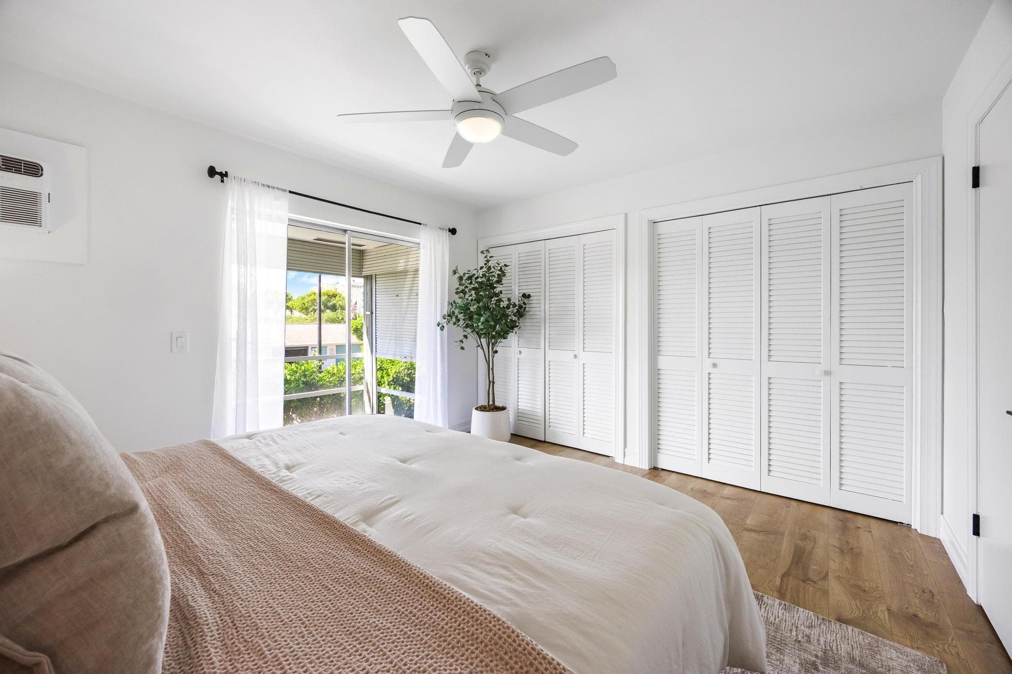 480 Horizons W 207, Boynton Beach, FL 33435 — photo 16 of 36