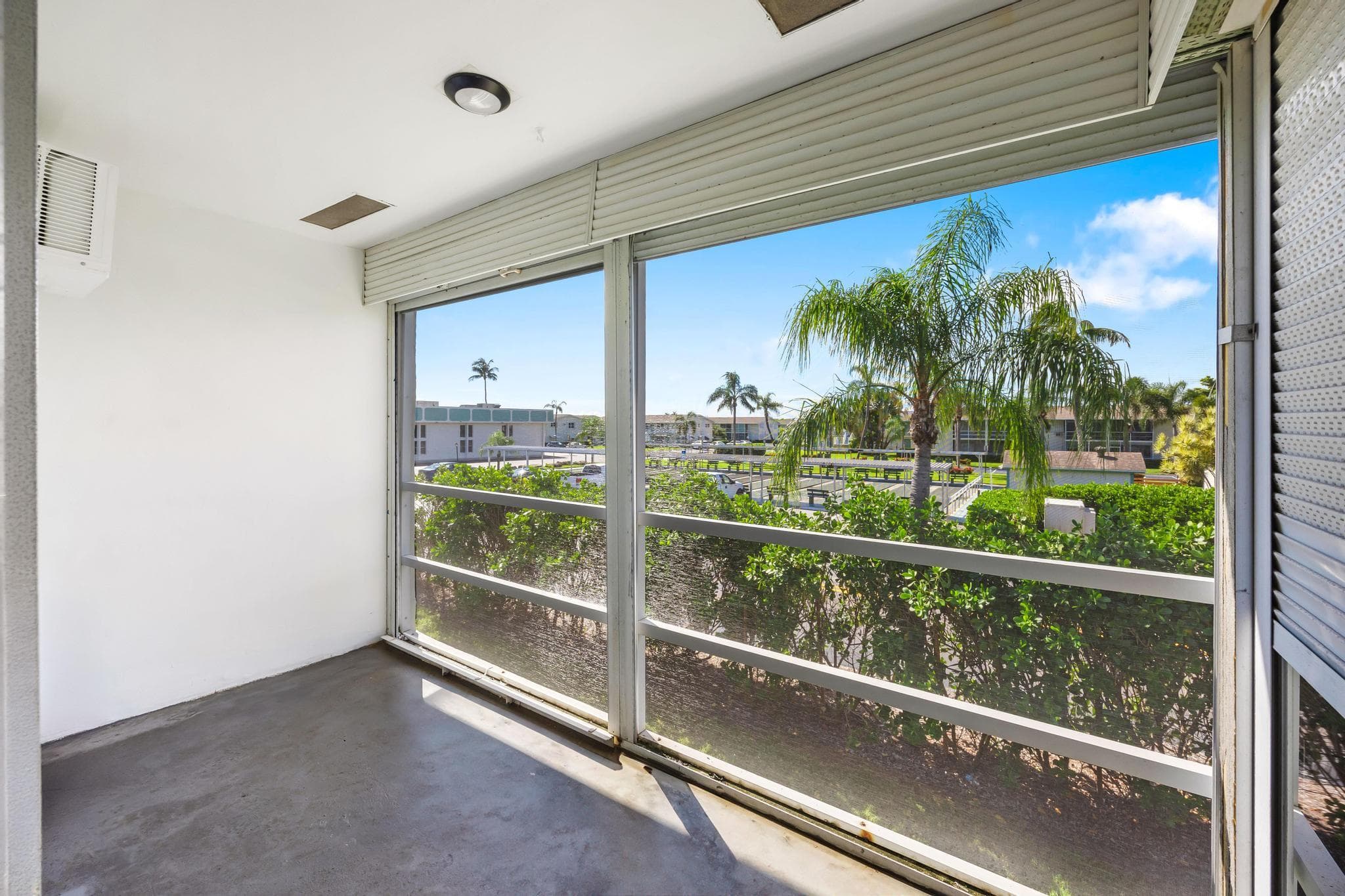 480 Horizons W 207, Boynton Beach, FL 33435 — photo 17 of 36