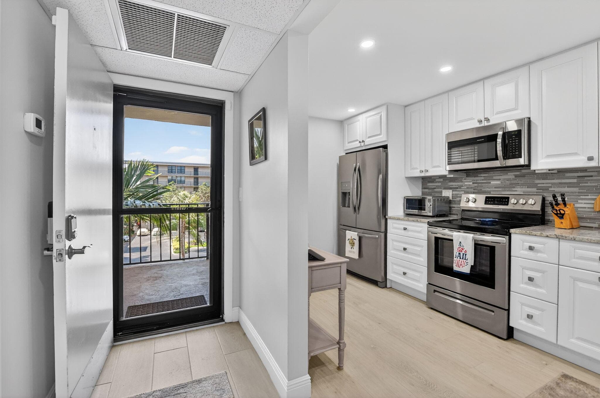 6 Royal Palm Way 409, Boca Raton, FL 33432 — photo 2 of 53