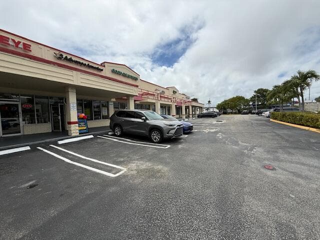 958 Northlake Boulevard, Lake Park, FL — photo 3 of 11
