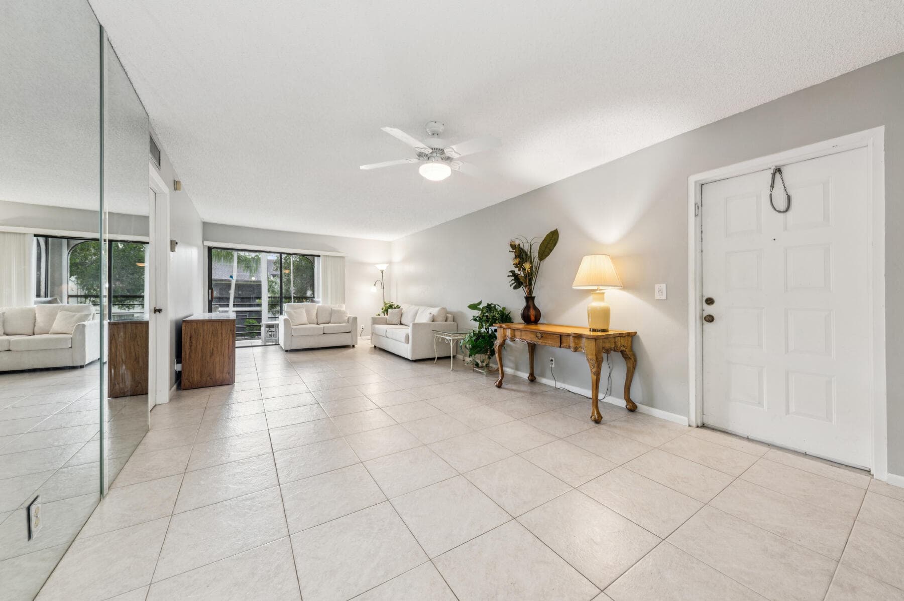5040 Rose Hill Drive 204, Boynton Beach, FL 33437 — photo 3 of 10