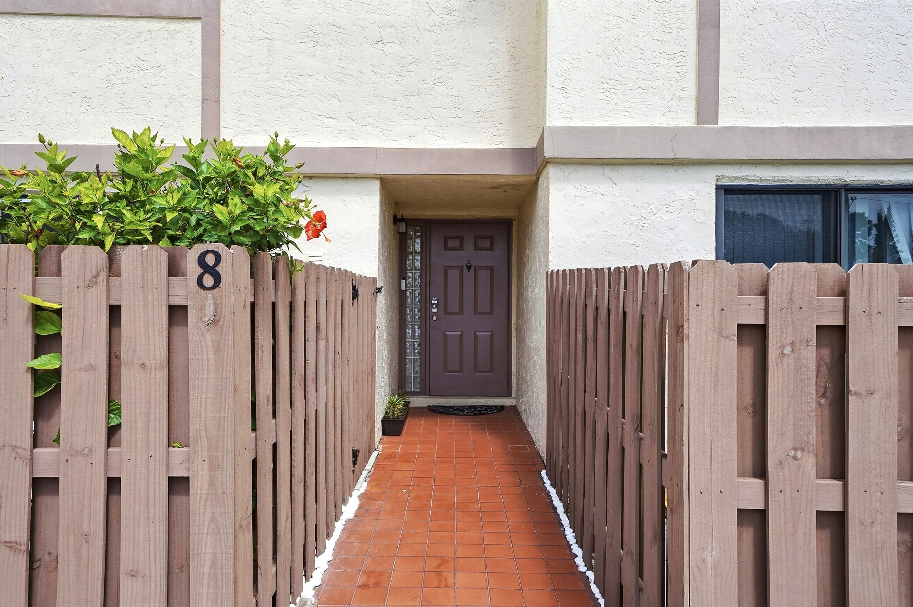 10875 NW 29th Manor 8, Sunrise, FL 33322 — photo 4 of 28