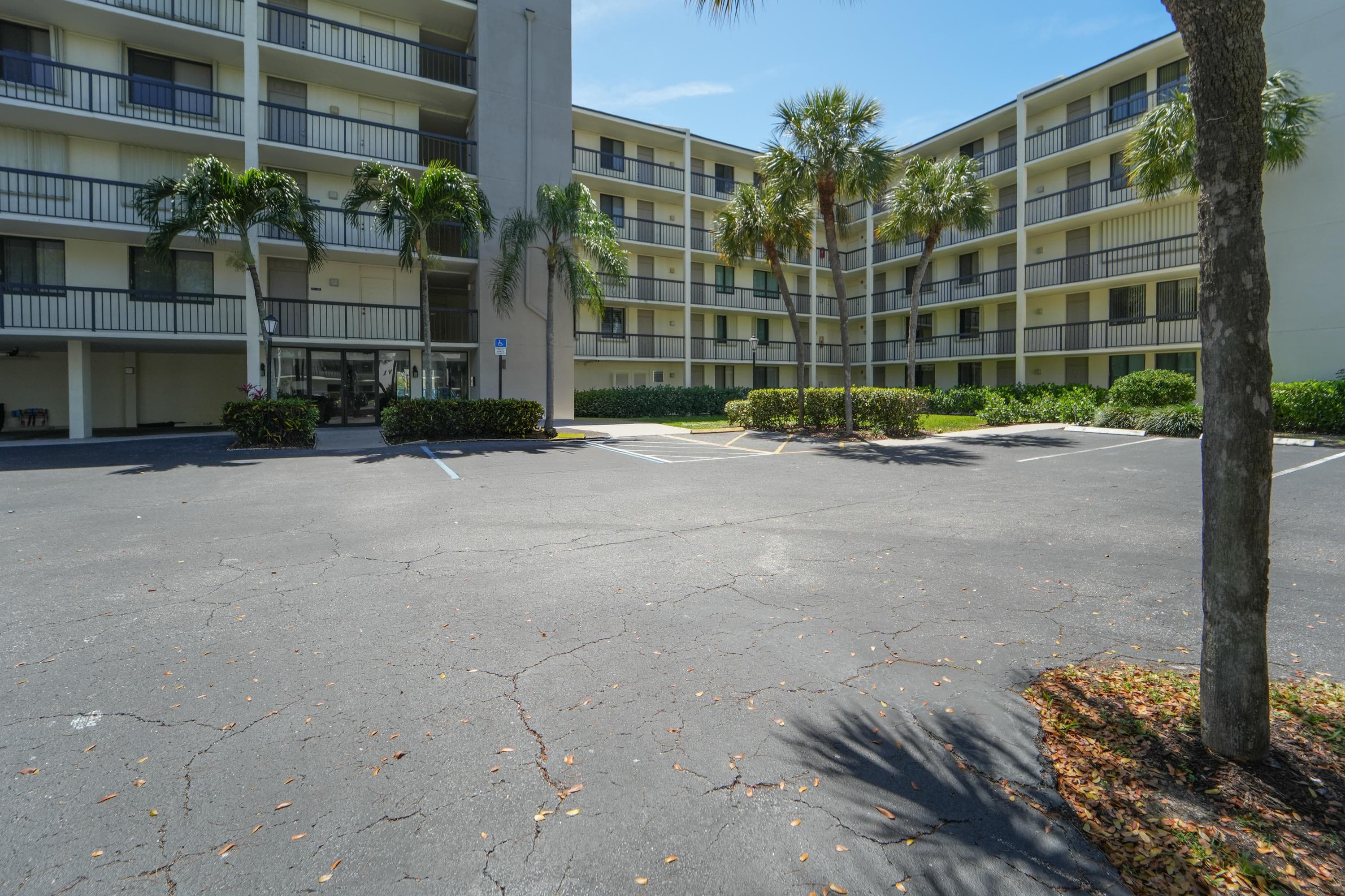 1605 S Us Highway 1 303m1, Jupiter, FL 33477 — photo 4 of 42