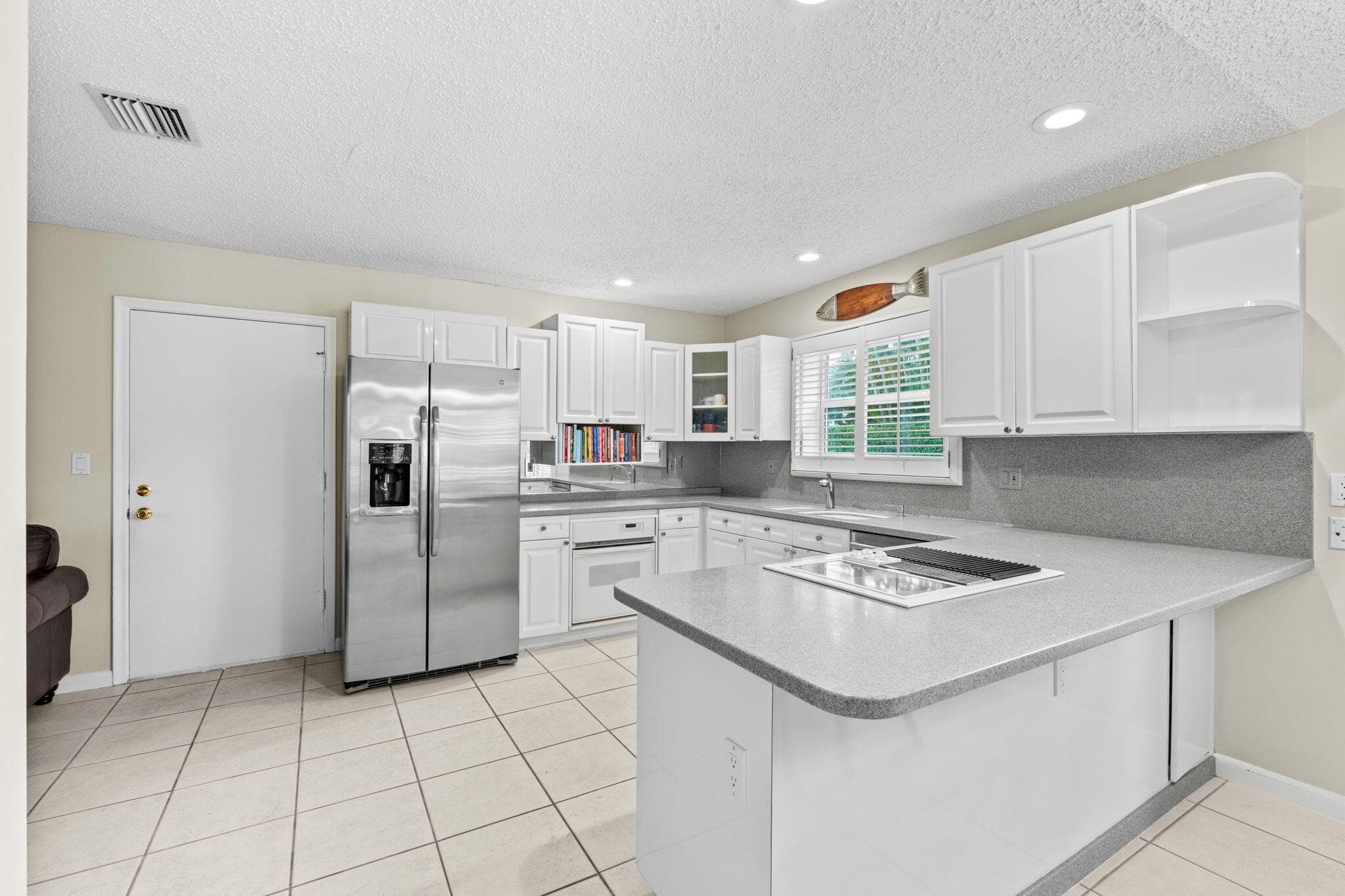 9722 Erica Court, Boca Raton, FL 33496 — photo 10 of 46