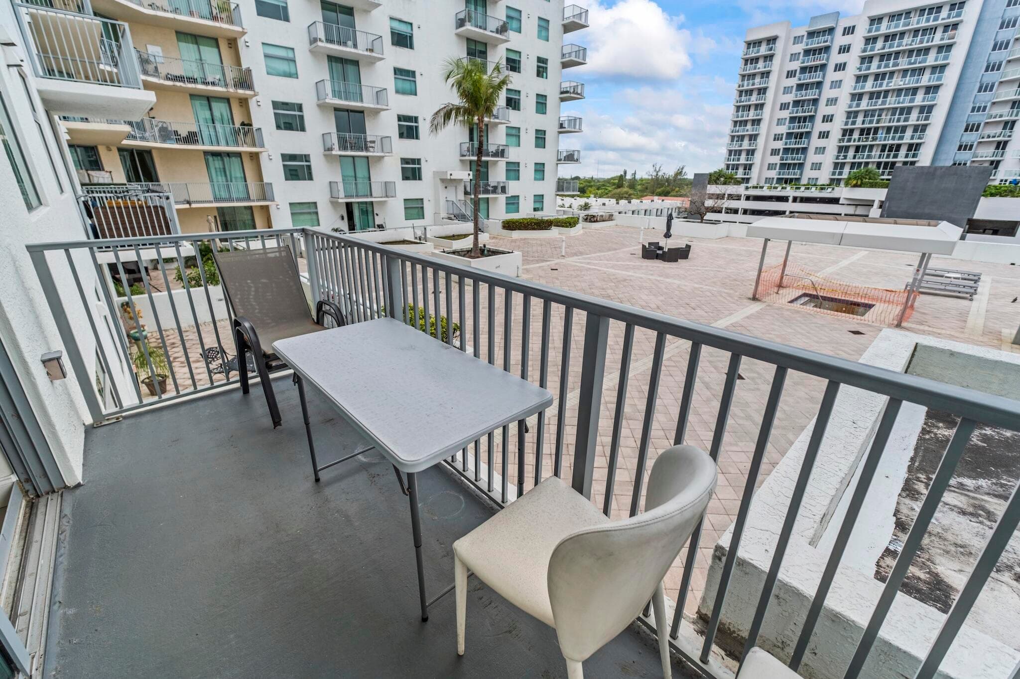 140 S Dixie Highway 512, Hollywood, FL 33020 — photo 23 of 37