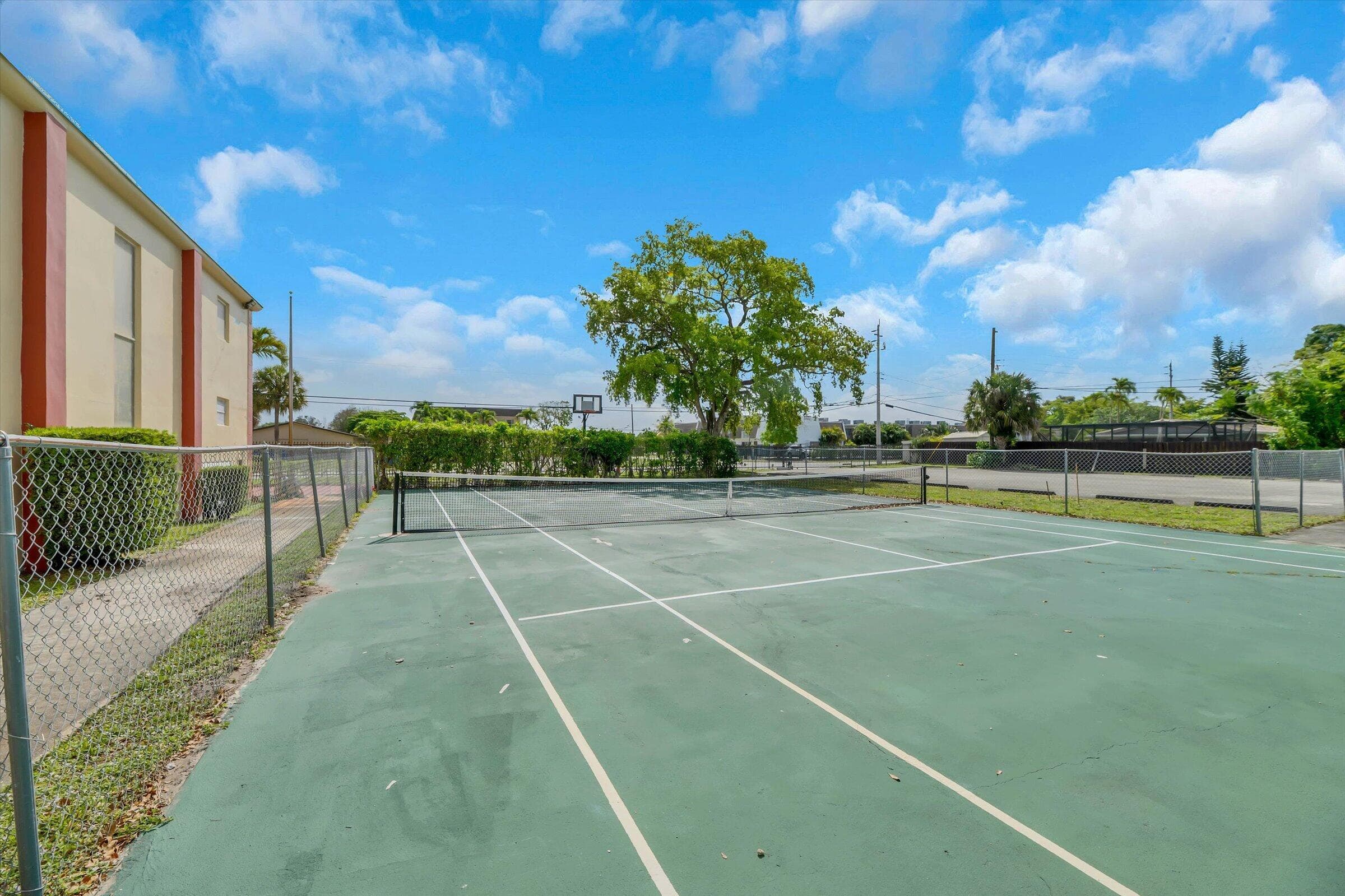4101 SW 61st Avenue, Davie, FL — photo 11 of 104