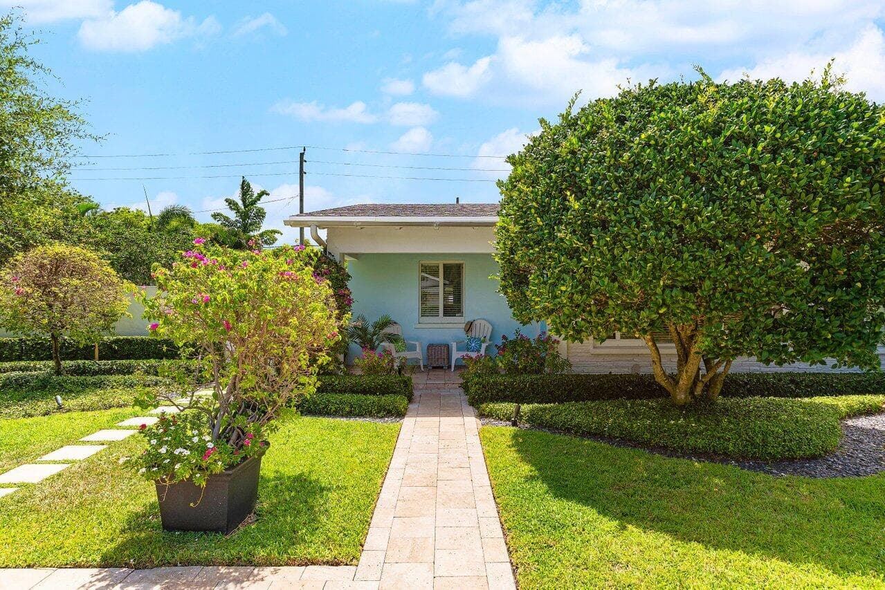 340 NE 7th Avenue, Delray Beach, FL 33483 — photo 3 of 31