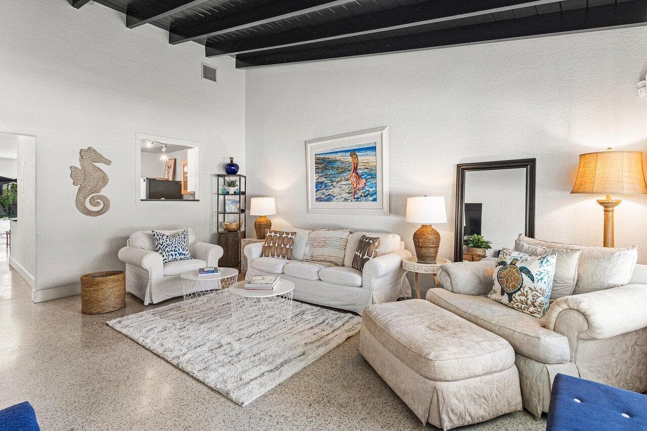 340 NE 7th Avenue, Delray Beach, FL 33483 — photo 9 of 31