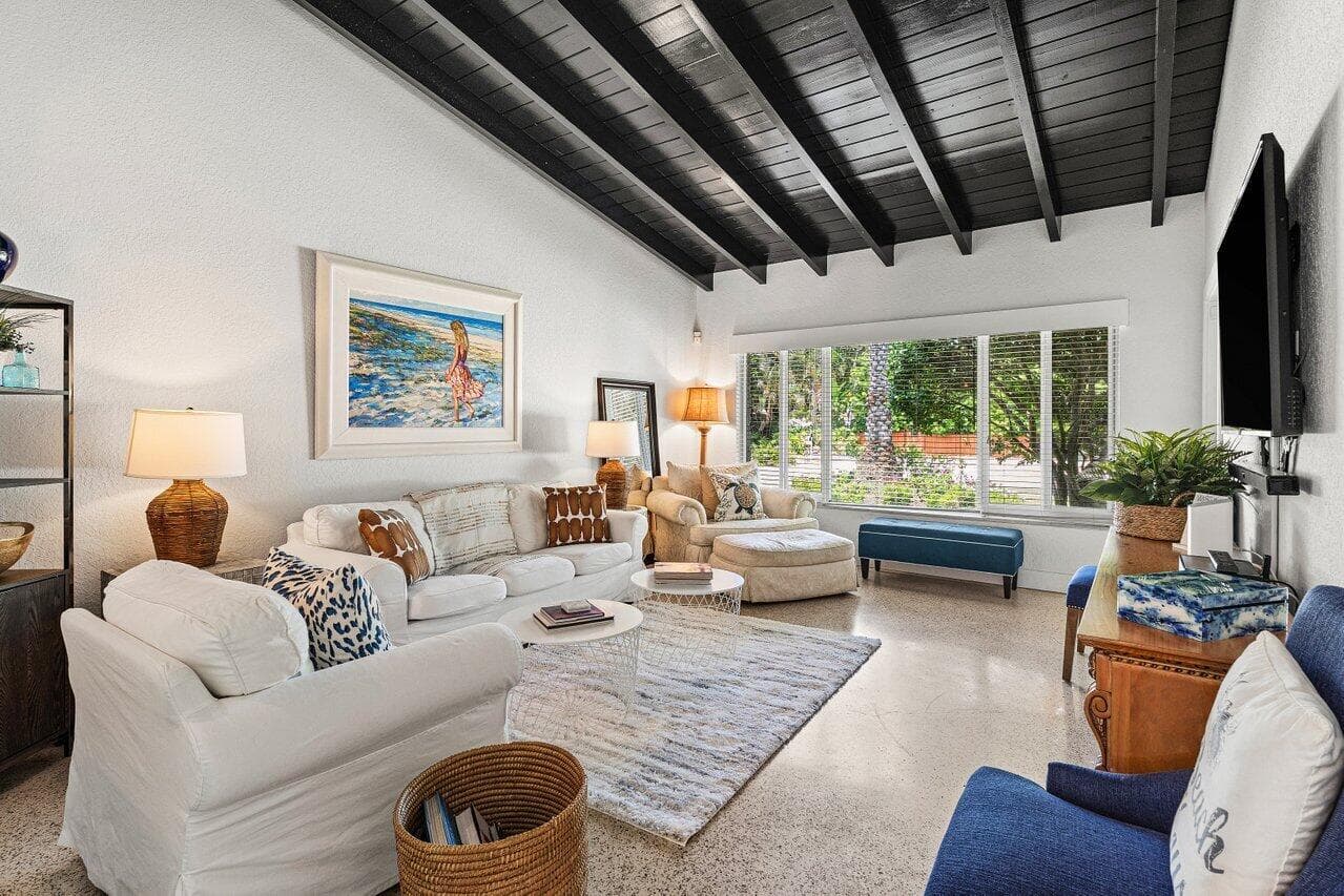 340 NE 7th Avenue, Delray Beach, FL 33483 — photo 11 of 31
