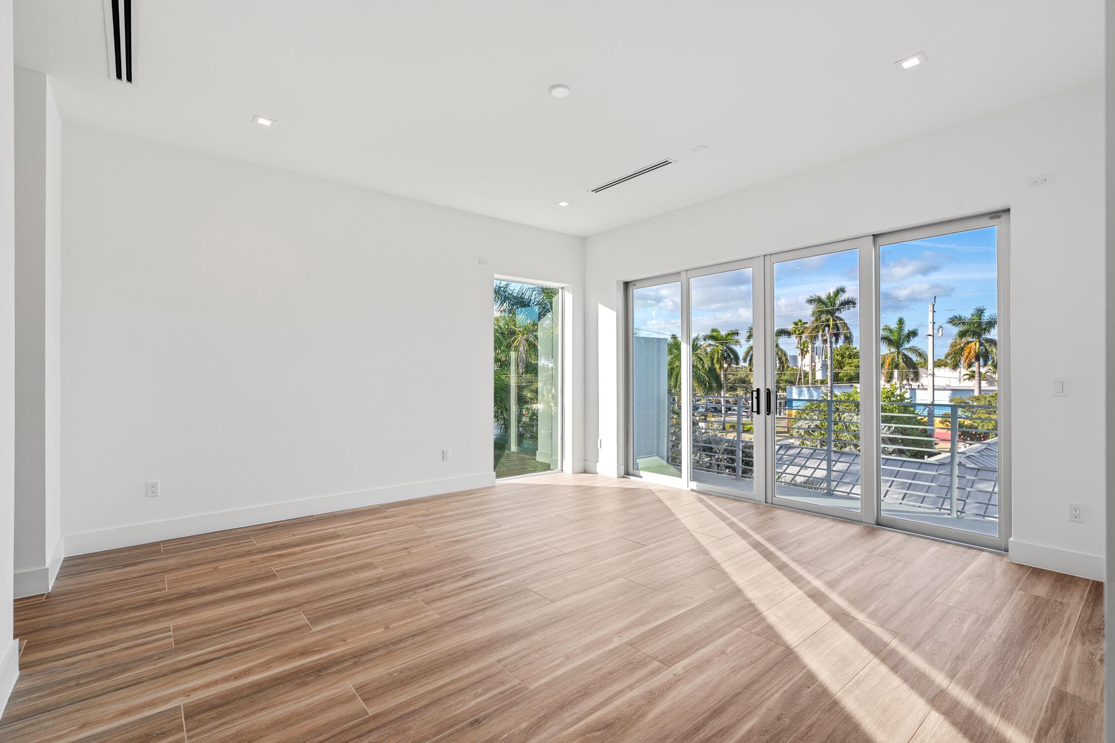 11 SE 11th Avenue, Fort Lauderdale, FL 33301 — photo 7 of 26
