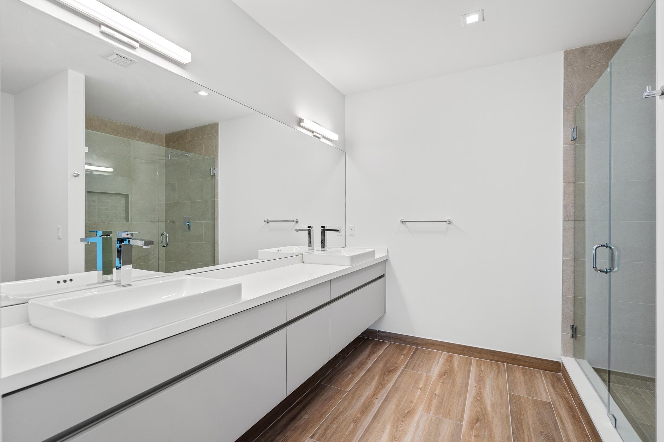 11 SE 11th Avenue, Fort Lauderdale, FL 33301 — photo 12 of 26