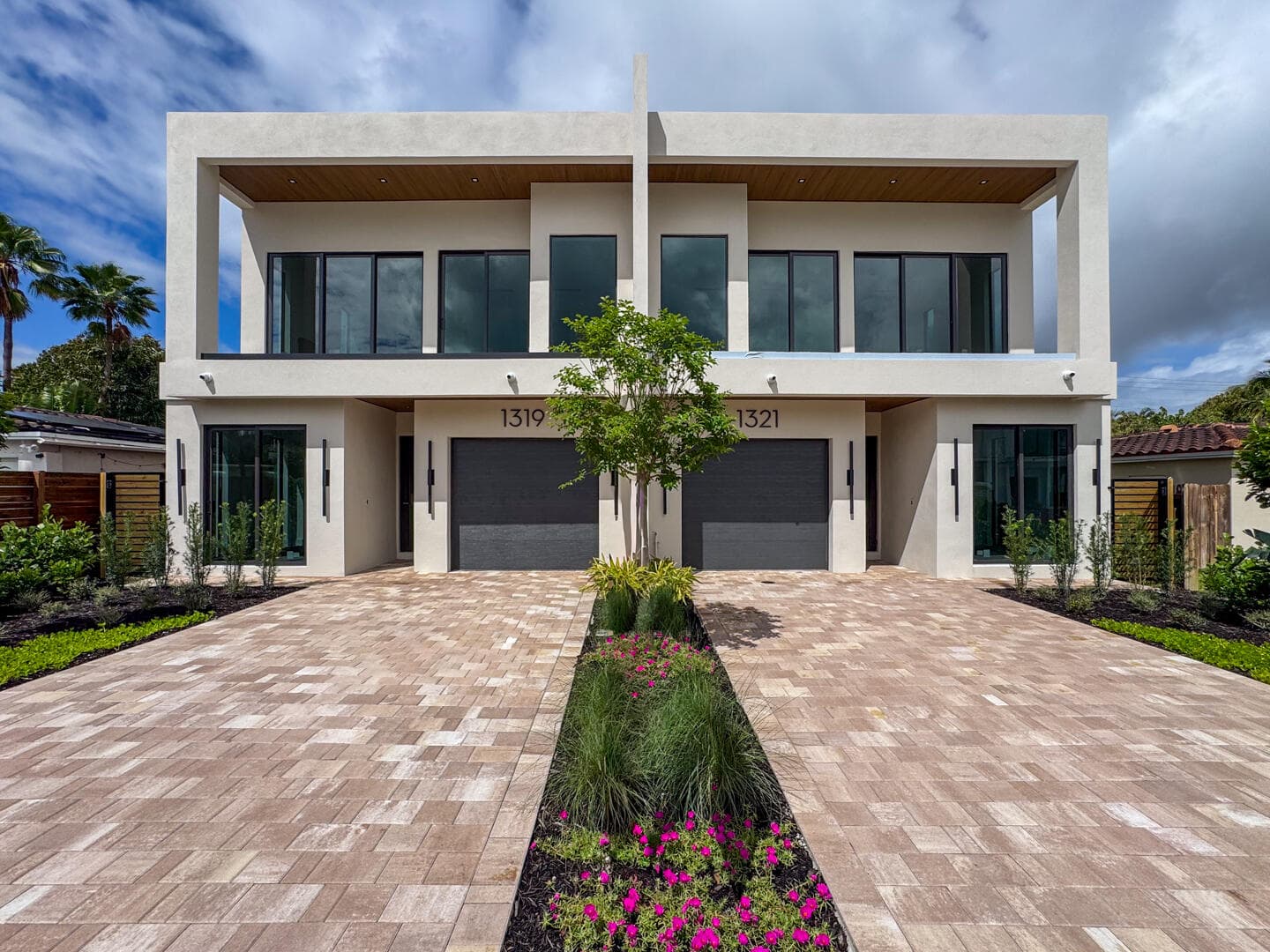 1319 NE 14th Avenue 1319, Fort Lauderdale, FL 33304 — photo 1 of 27